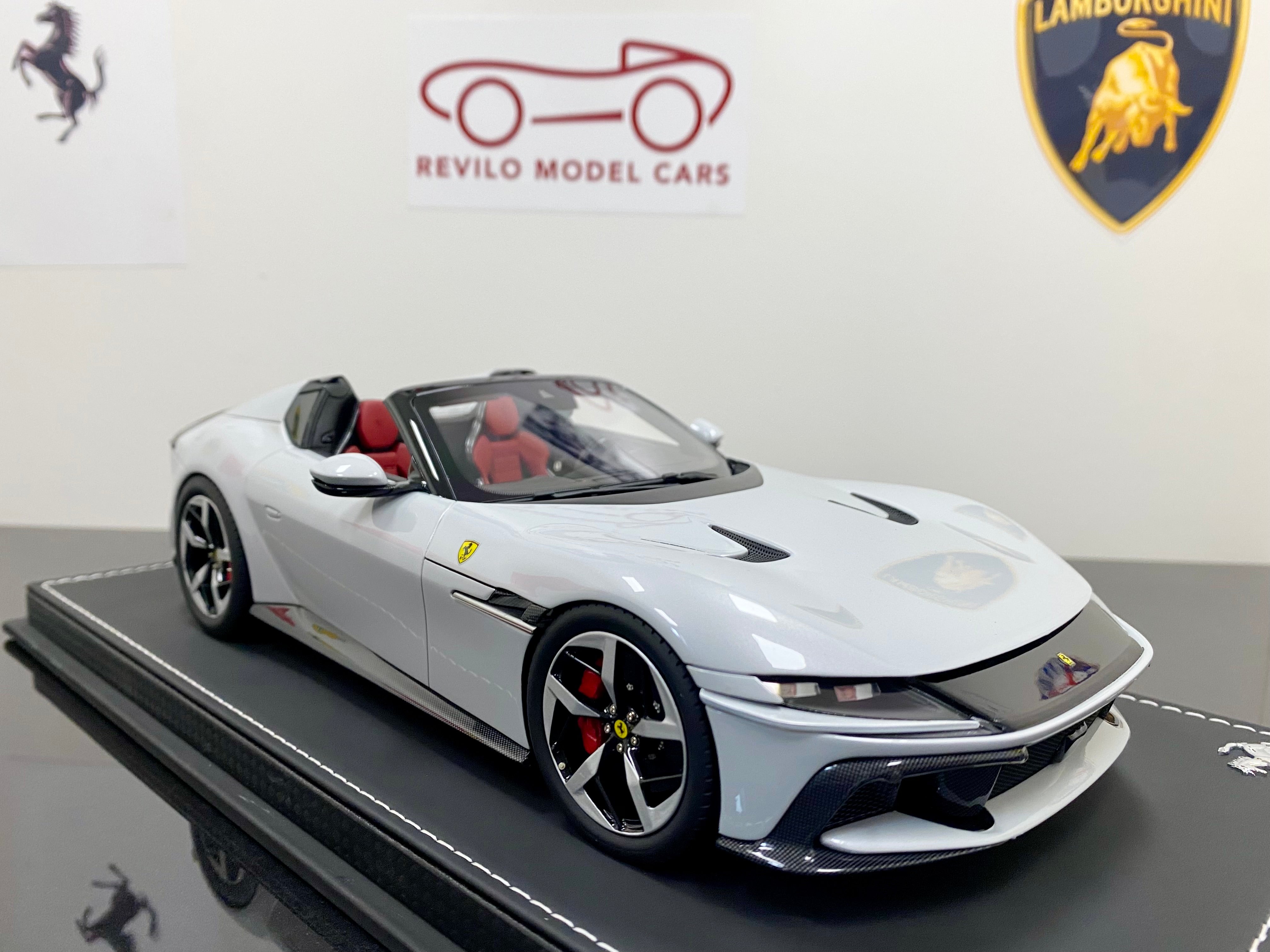 BBR 1:18 scale Ferrari 12 Cilindri Spider