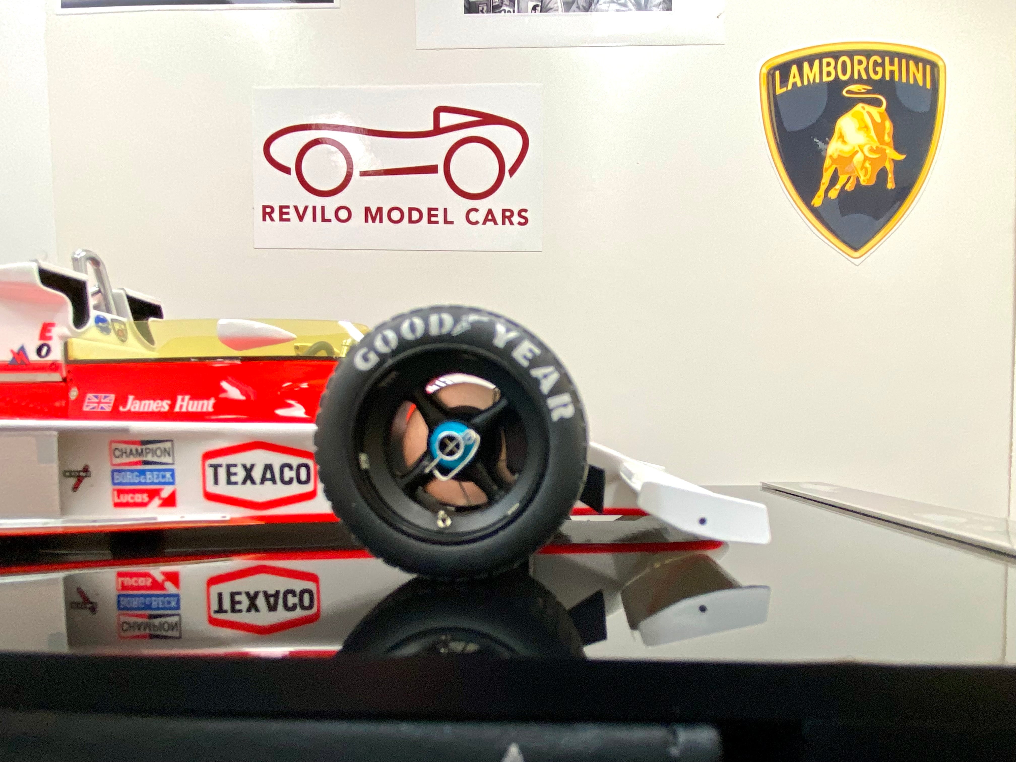 Amalgam 1:18 scale McLaren M23D 1976 James Hunt