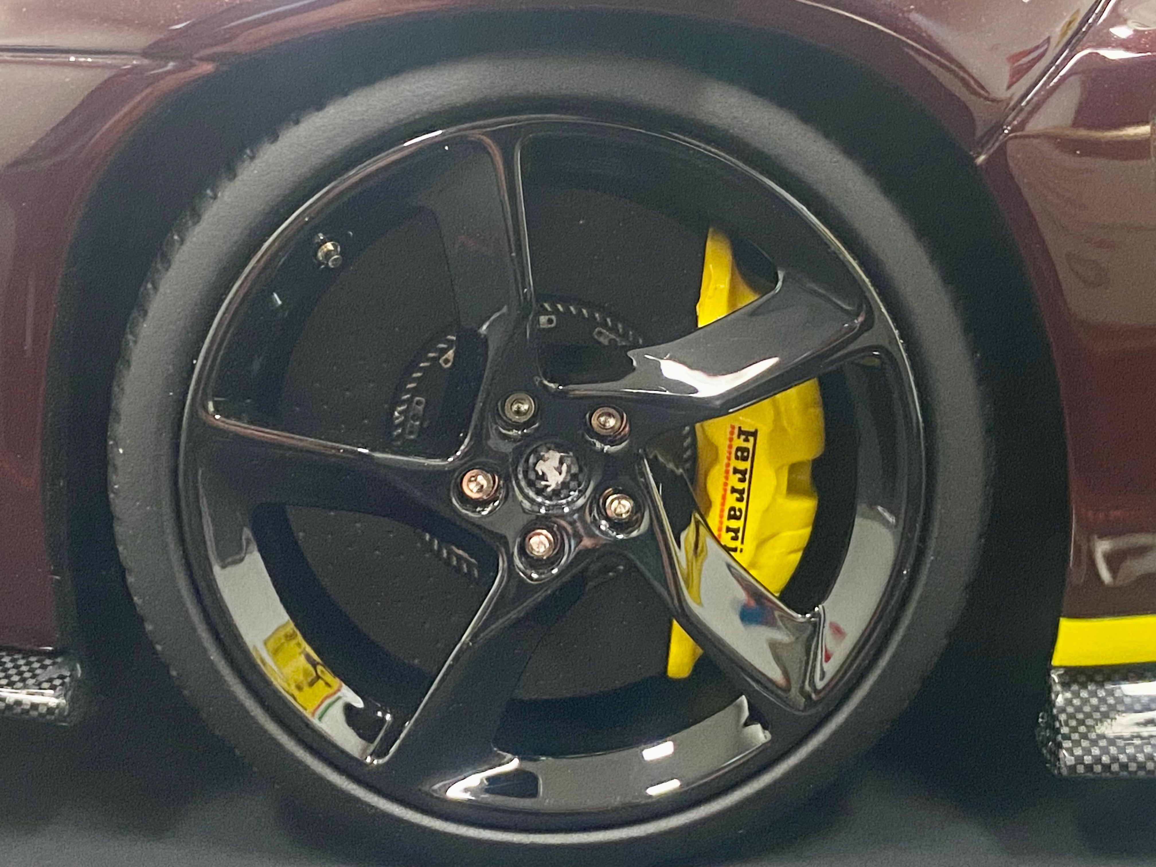 BBR 1:18 scale Ferrari Daytona SP3 Ruby Red Spider