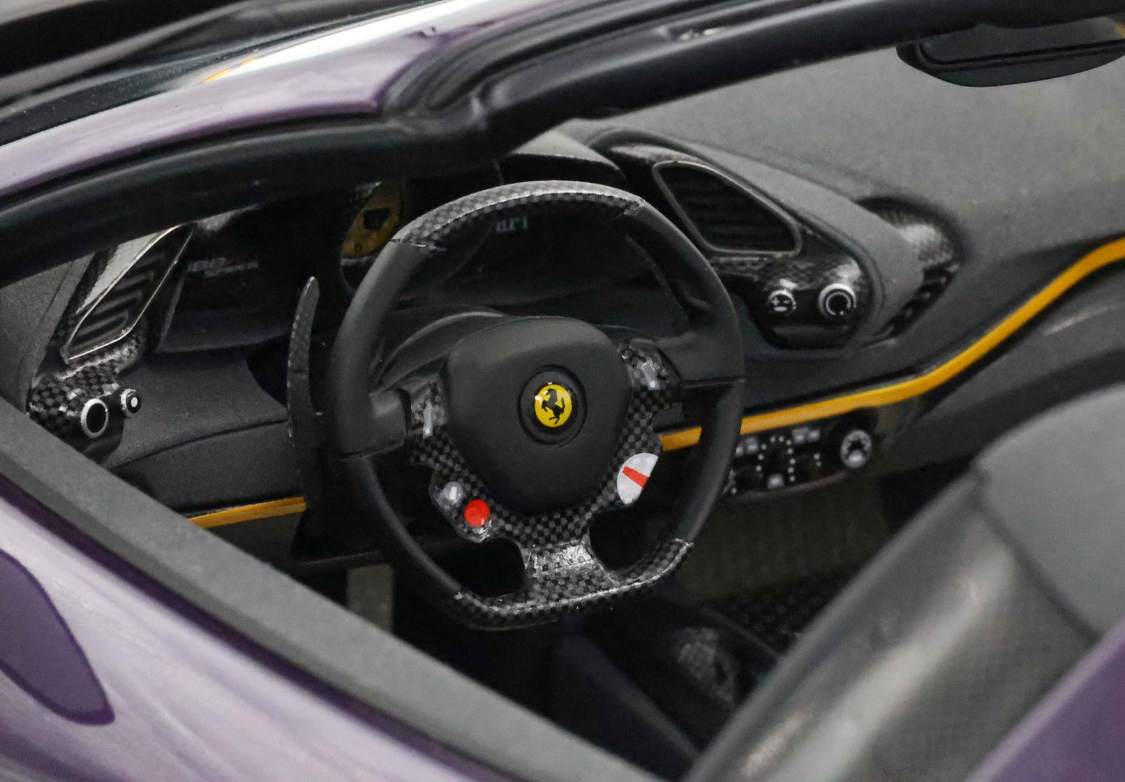 BBR Ferrari 488 Pista Spider 1:12 scale Viola Vio
