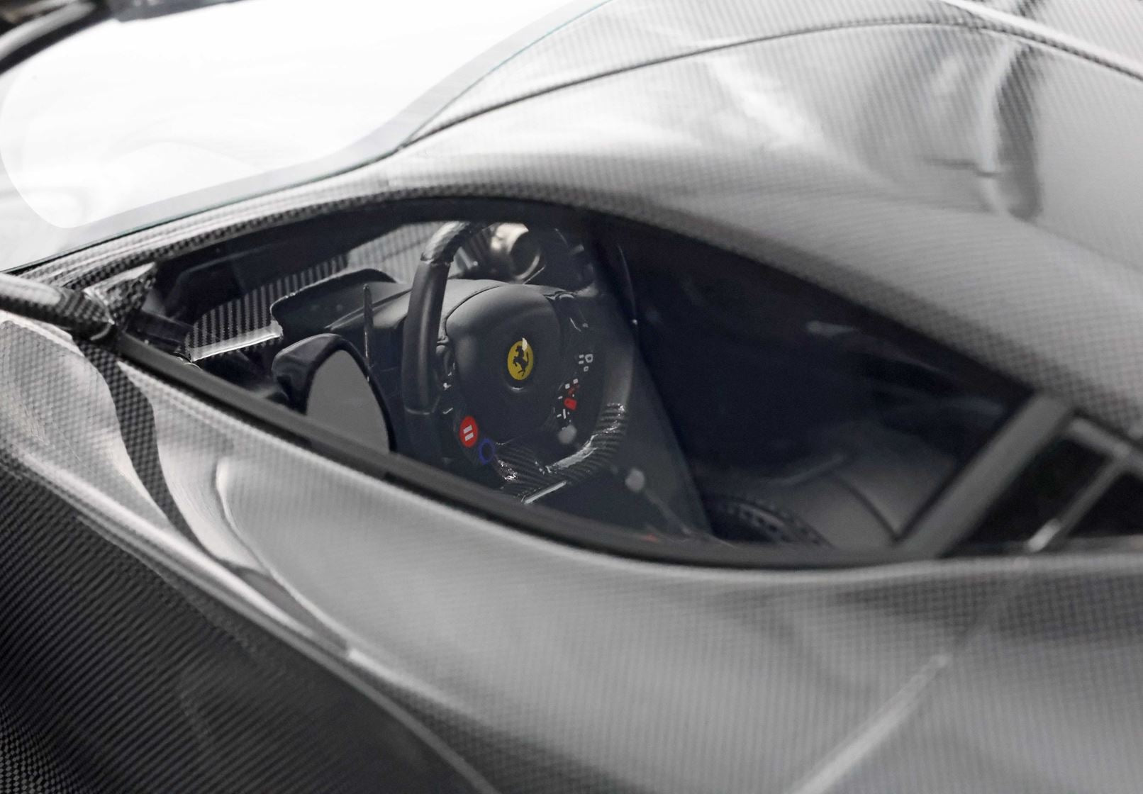 BBR La Ferrari FULL CARBON 1:12 scale