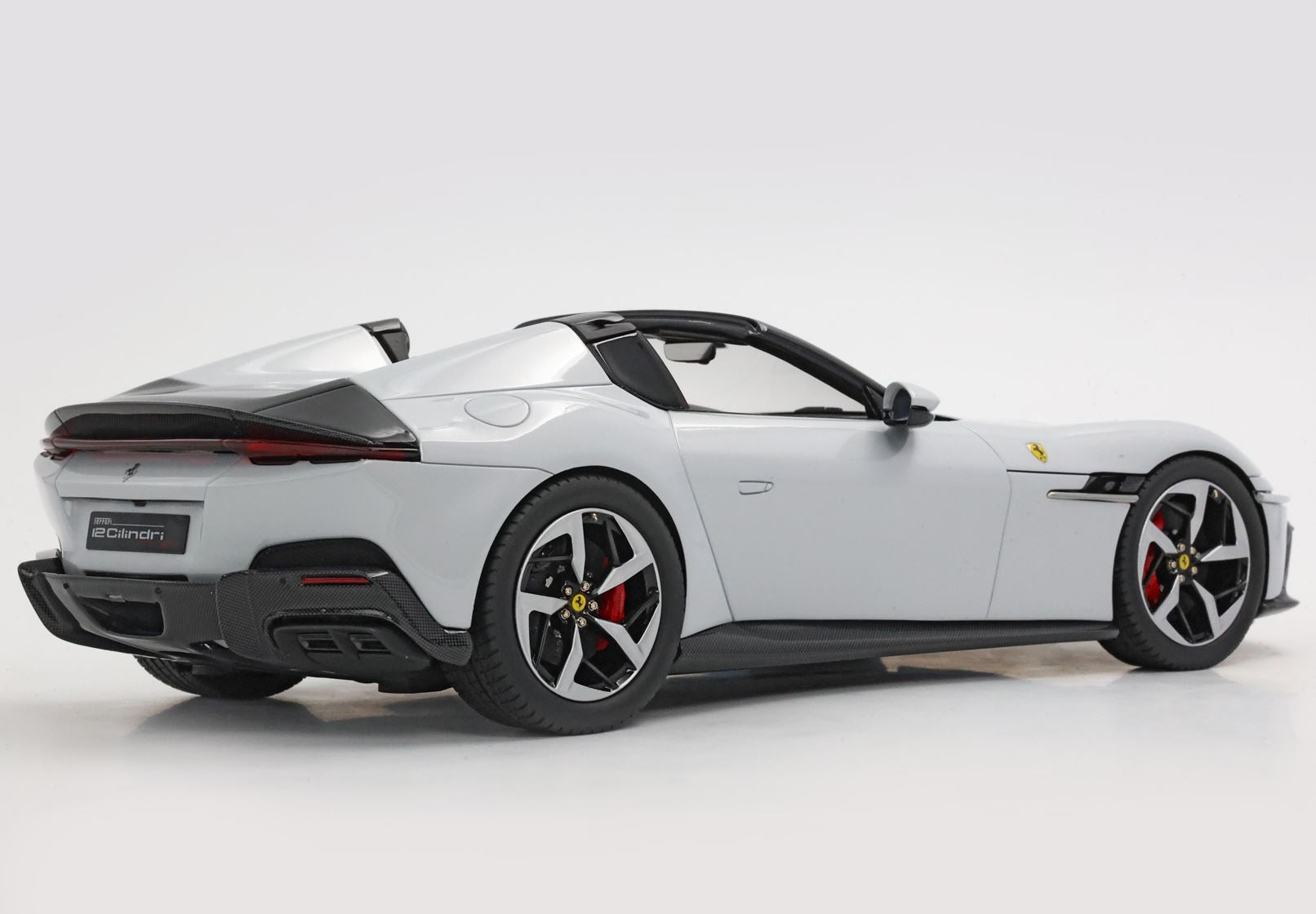 BBR 1:18 scale Ferrari 12 Cilindri Spider