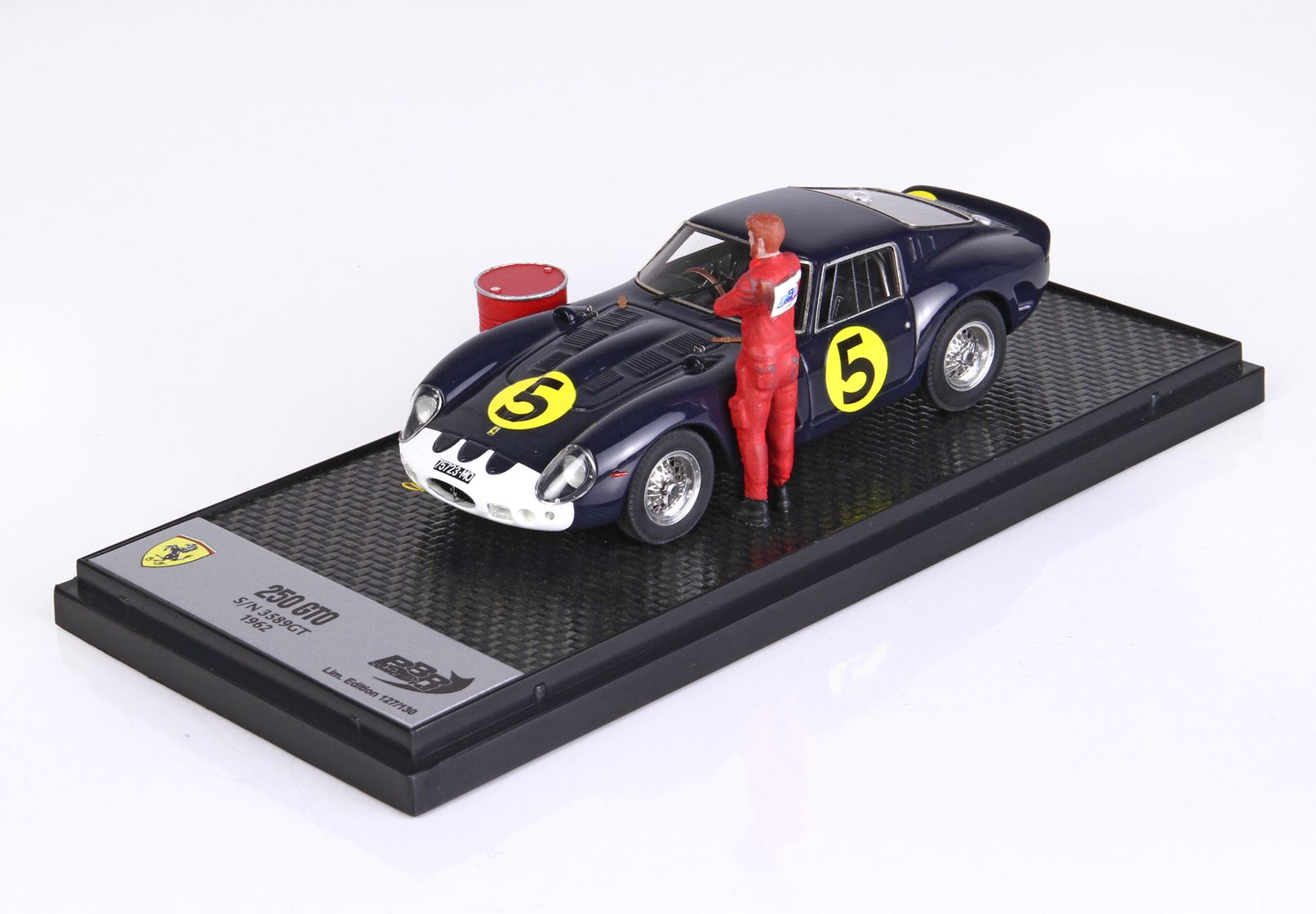 BBR 1:43 scale Ferrari 250 GTO diorama