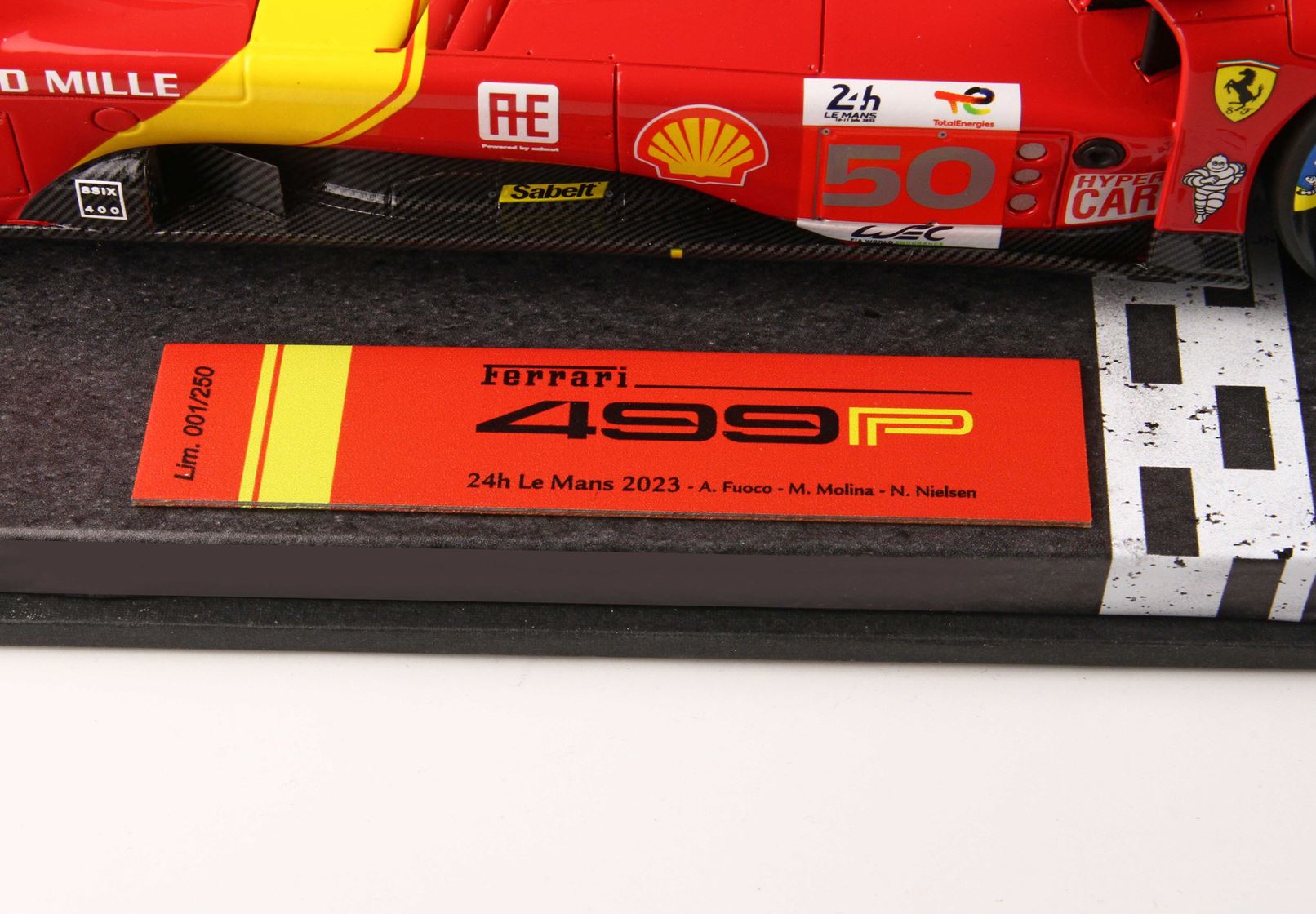 BBR Ferrari 488 Pista Piloti escala 1:18