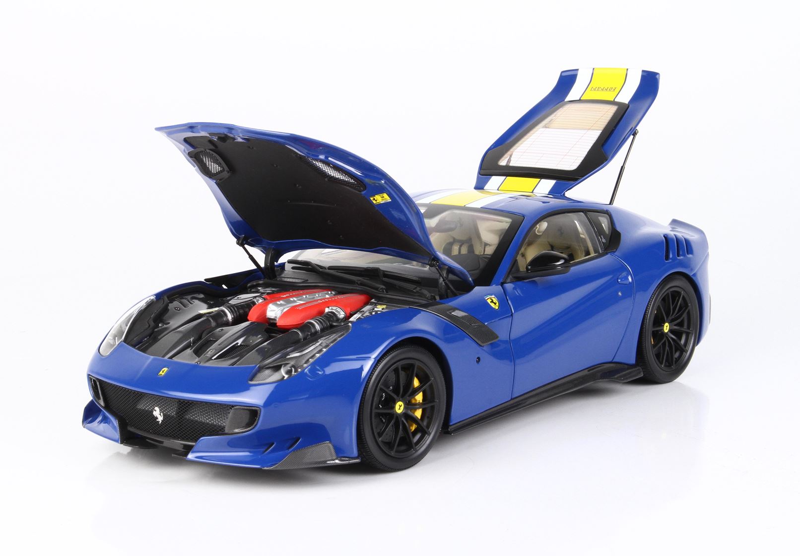 BBR escala 1:18 Ferrari F12 TDF Amarillo