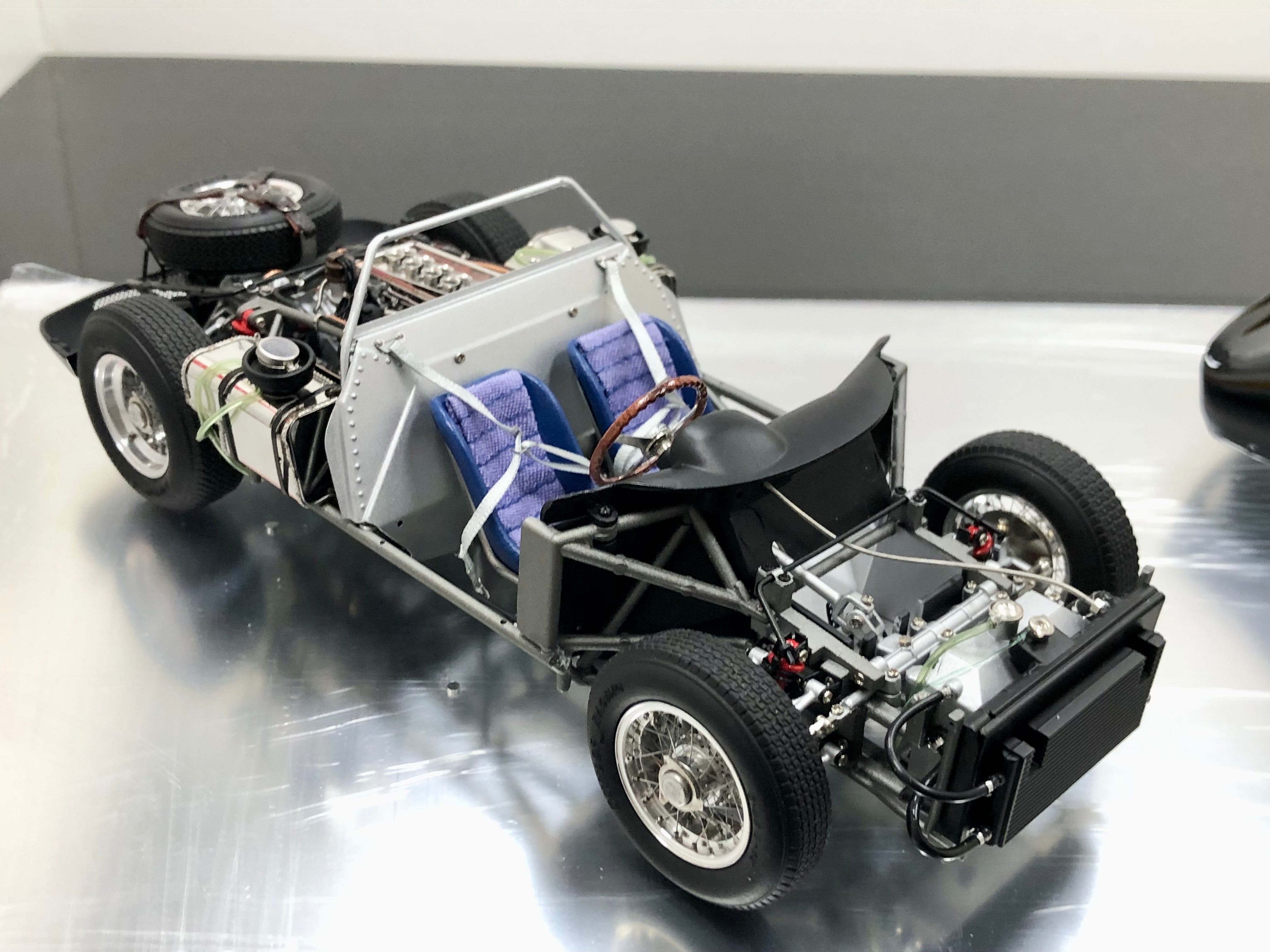 CMC 1:18 scale Ferrari 250 LM M289 Tecno Classica LE 200
