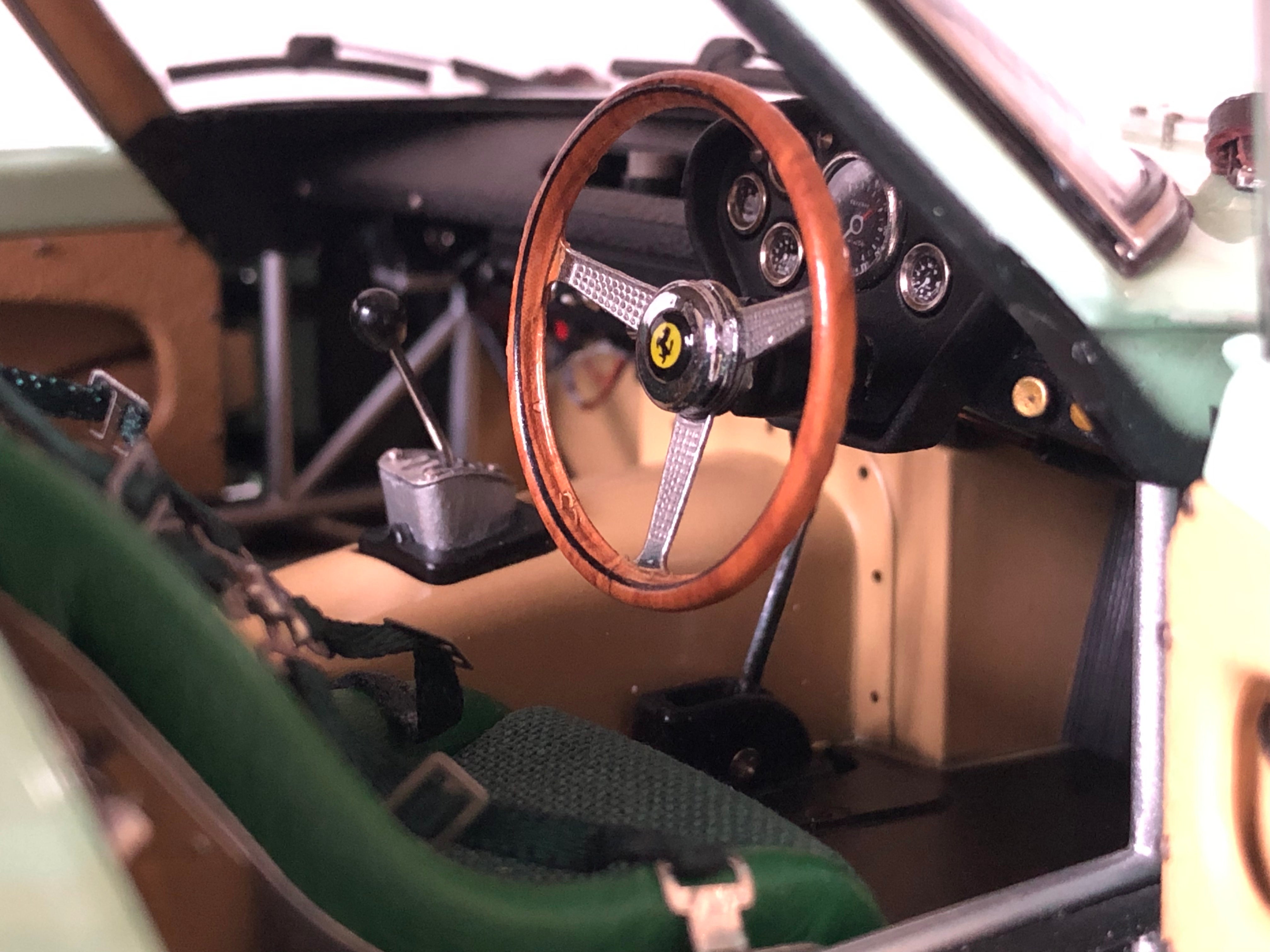 CMC Ferrari 250 GTO, RHD, #3505 Stirling Moss, #15 Limited Edition 2.200 Stück | exklusive Sammlermodelle CMC Ferrari 250 GTO, RHD, #3505 Stirling Moss, #15 Limited Edition 2.200 Stück | exklusive Sammlermodelle