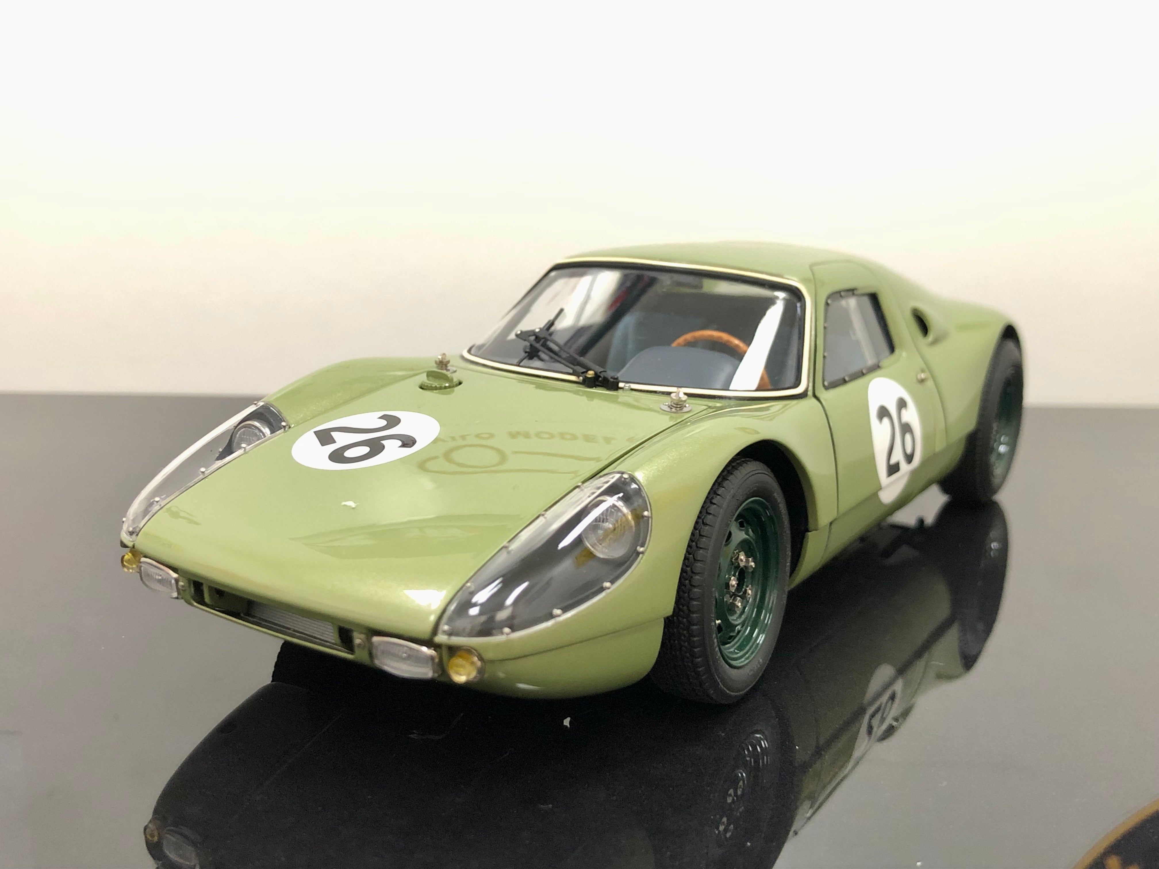 CMC 1:18 scale Porsche 904 GTS M232 Silverstone 1964 #26