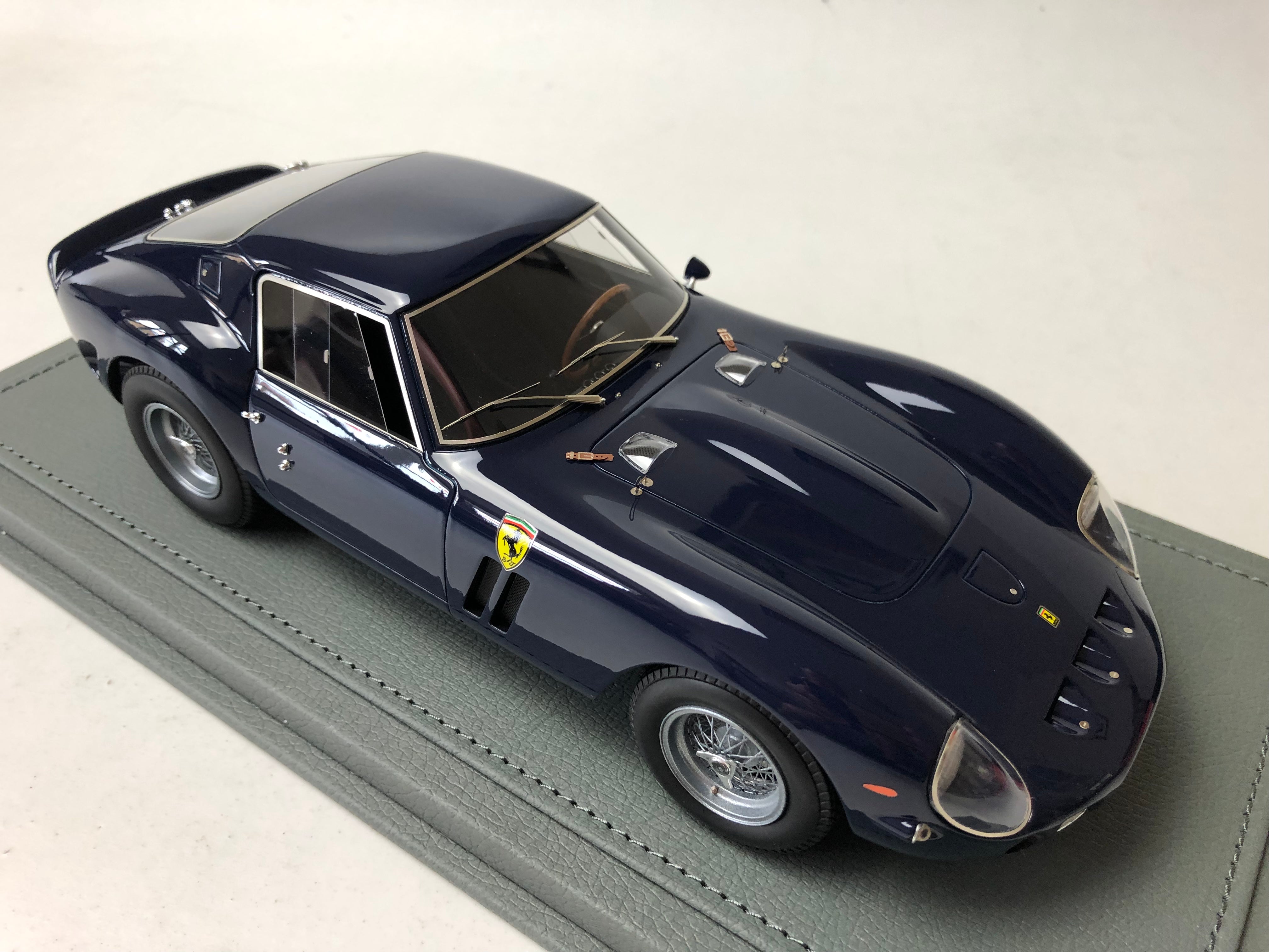 BBR escala 1:18 Ferrari 250 GTO Azul