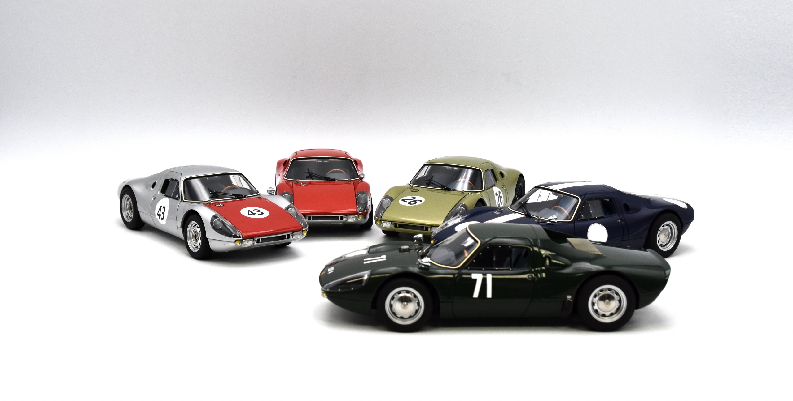 CMC 1:18 scale Porsche 904 GTS M233 500km Spa 1964 #43