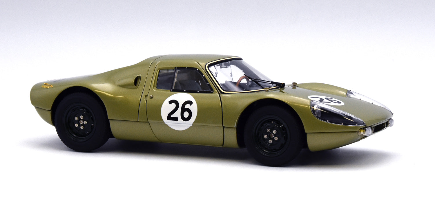 CMC 1:18 scale Porsche 904 GTS M232 Silverstone 1964 #26