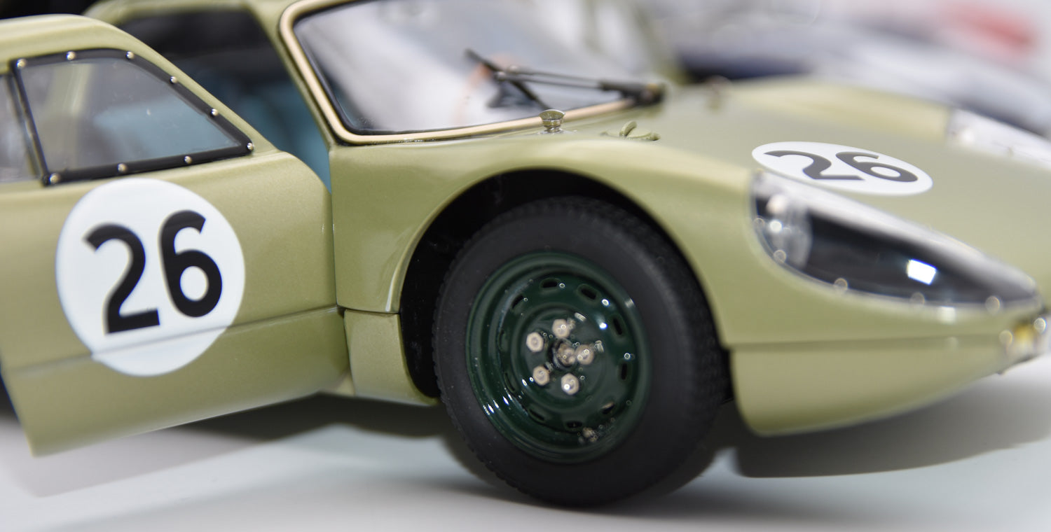 CMC 1:18 scale Porsche 904 GTS M232 Silverstone 1964 #26
