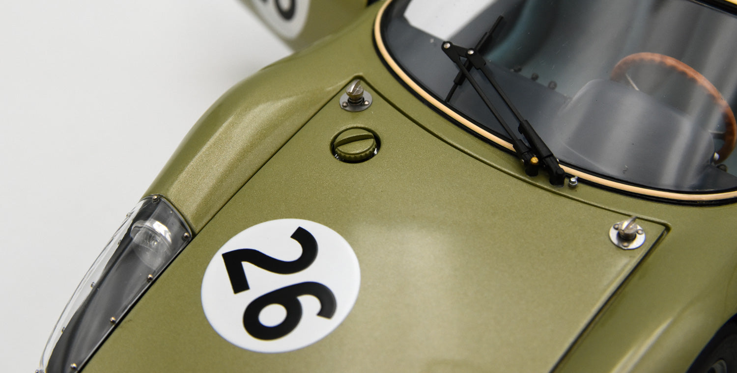 CMC 1:18 scale Porsche 904 GTS M232 Silverstone 1964 #26