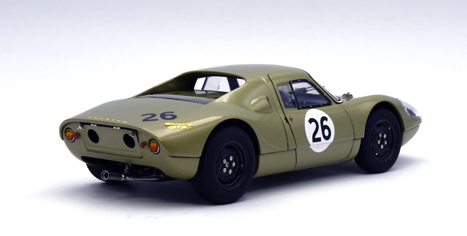 CMC 1:18 scale Porsche 904 GTS M232 Silverstone 1964 #26