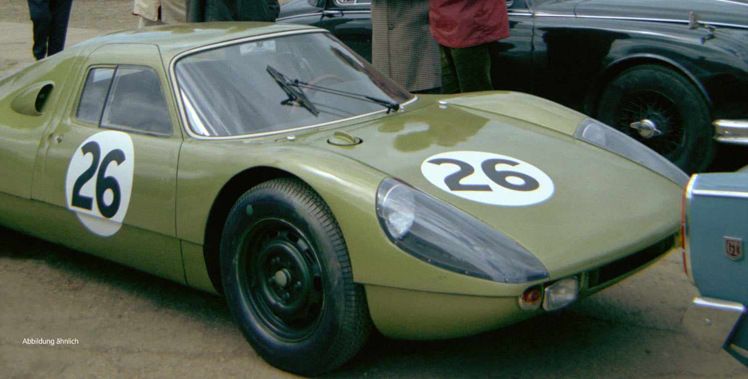 CMC 1:18 scale Porsche 904 GTS M232 Silverstone 1964 #26