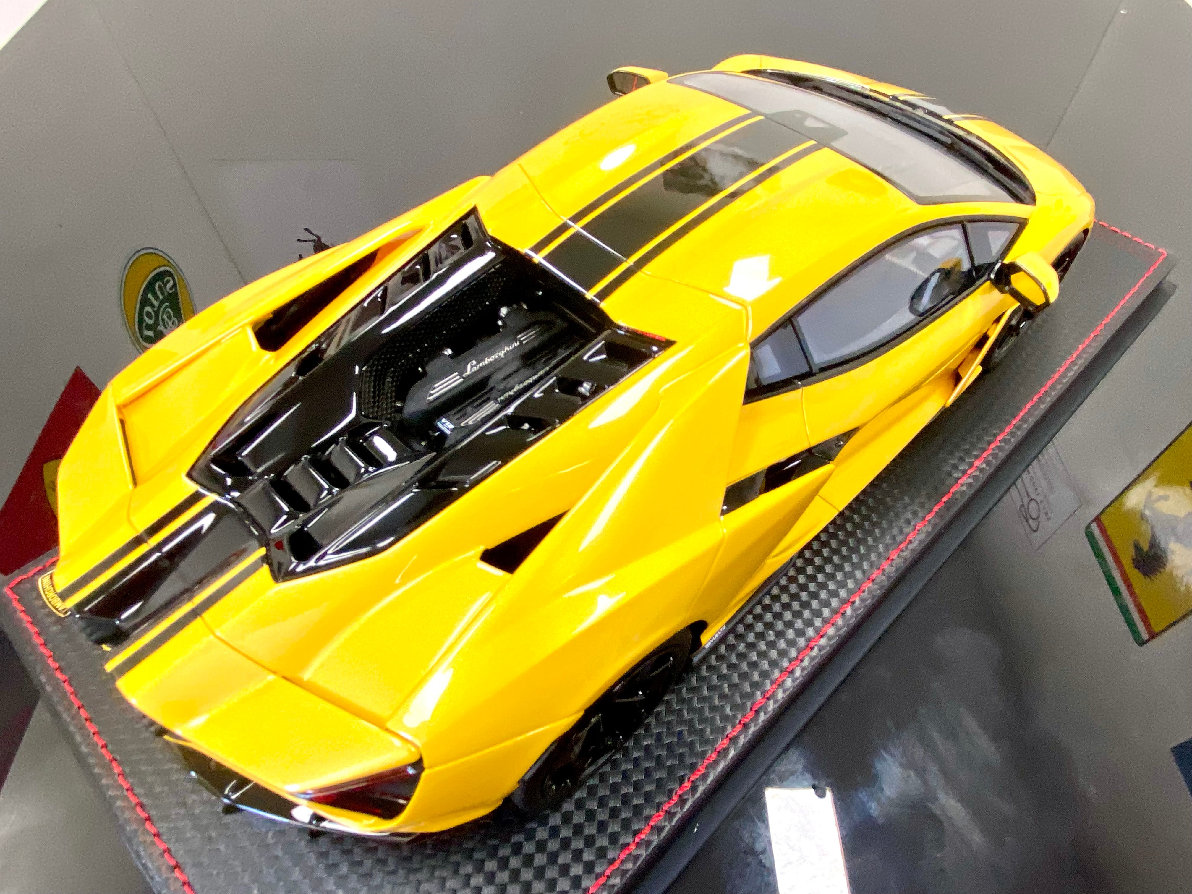 MR Collection Lamborghini Revuelto 1:18 scale Limited Edition