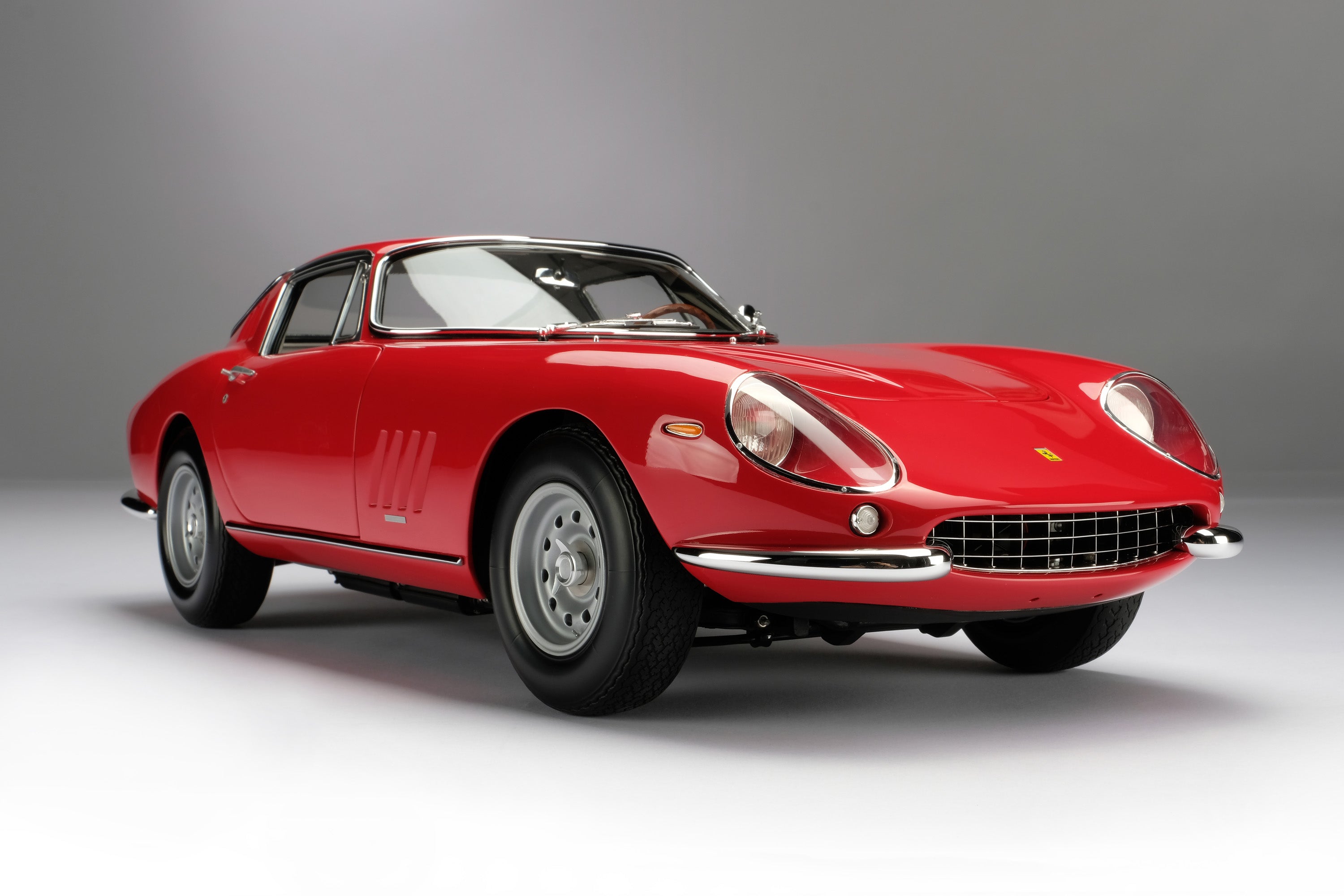 Amalgam 1:8 scale Ferrari 275 GTB/4