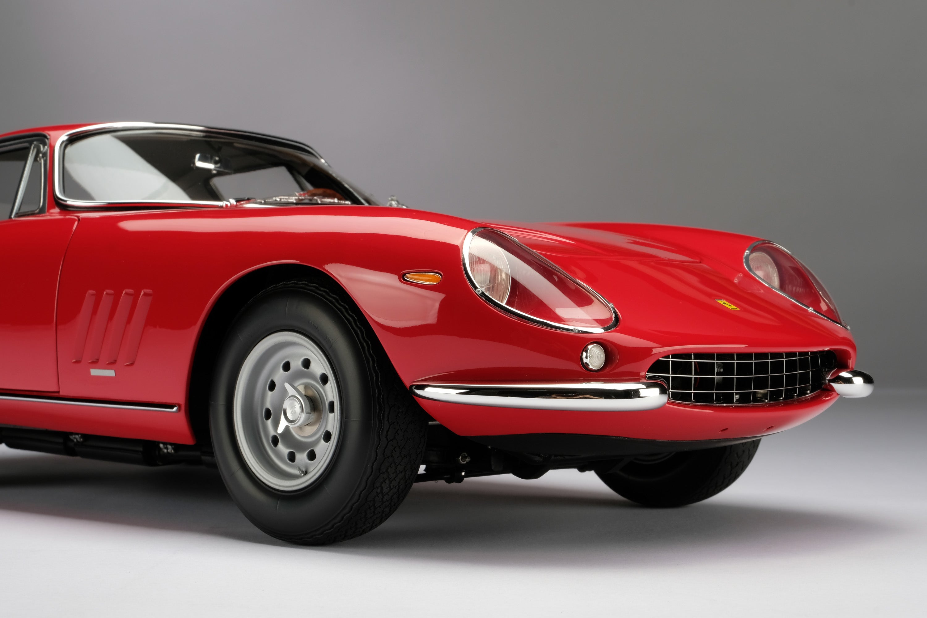 Amalgam 1:8 scale Ferrari 275 GTB/4