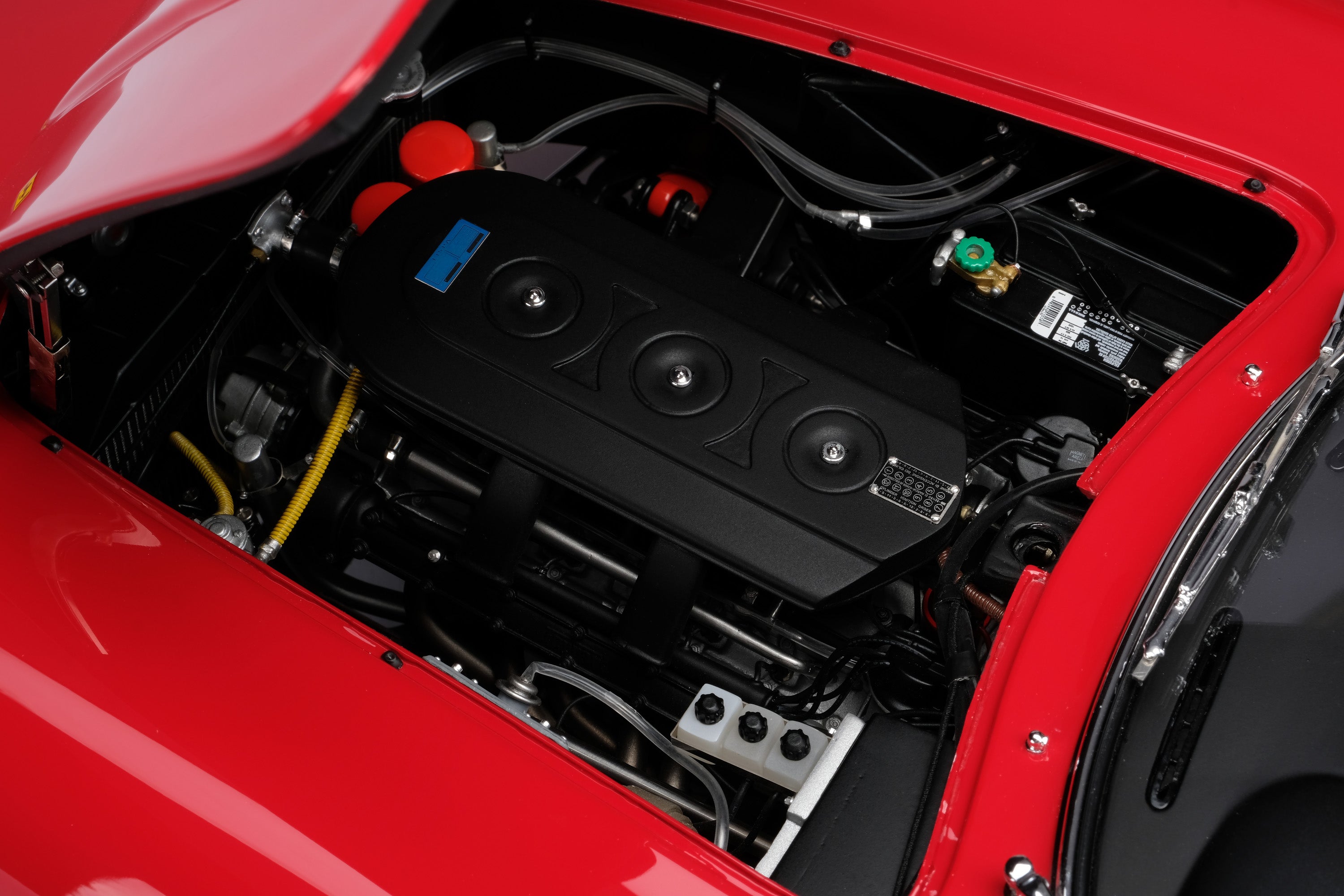 Amalgam 1:8 scale Ferrari 275 GTB/4