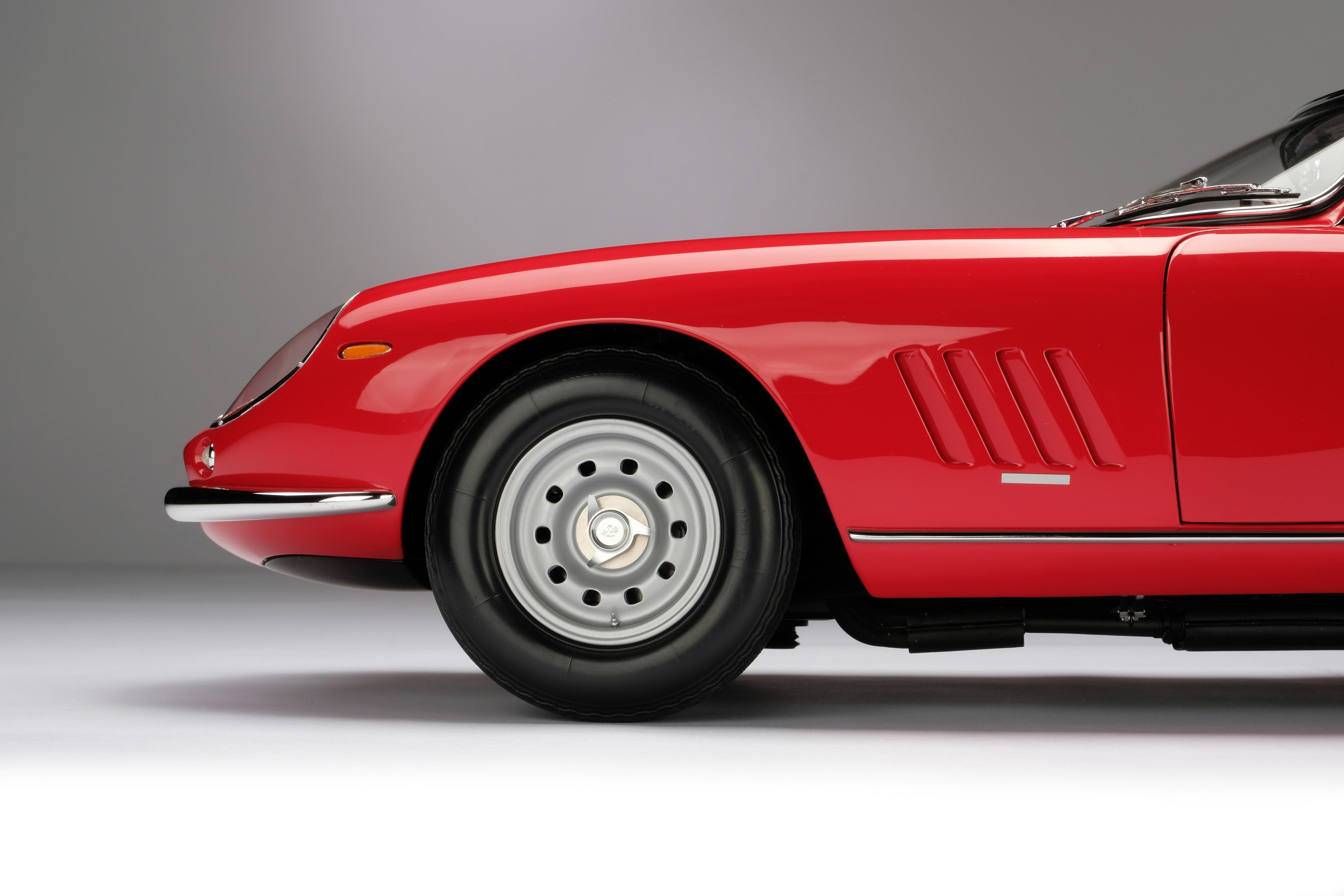 Amalgam 1:8 scale Ferrari 275 GTB/4