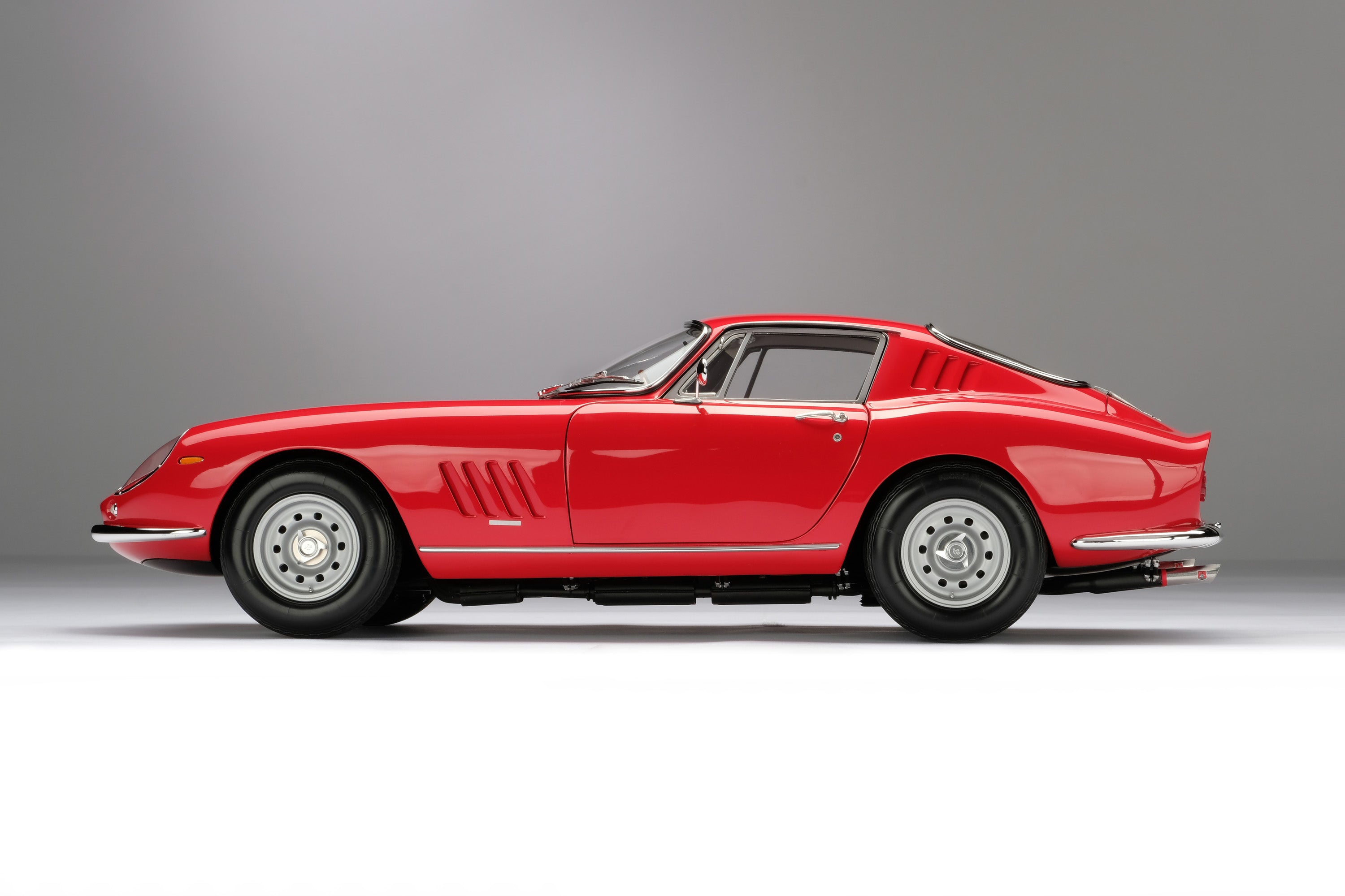 Amalgam 1:8 scale Ferrari 275 GTB/4