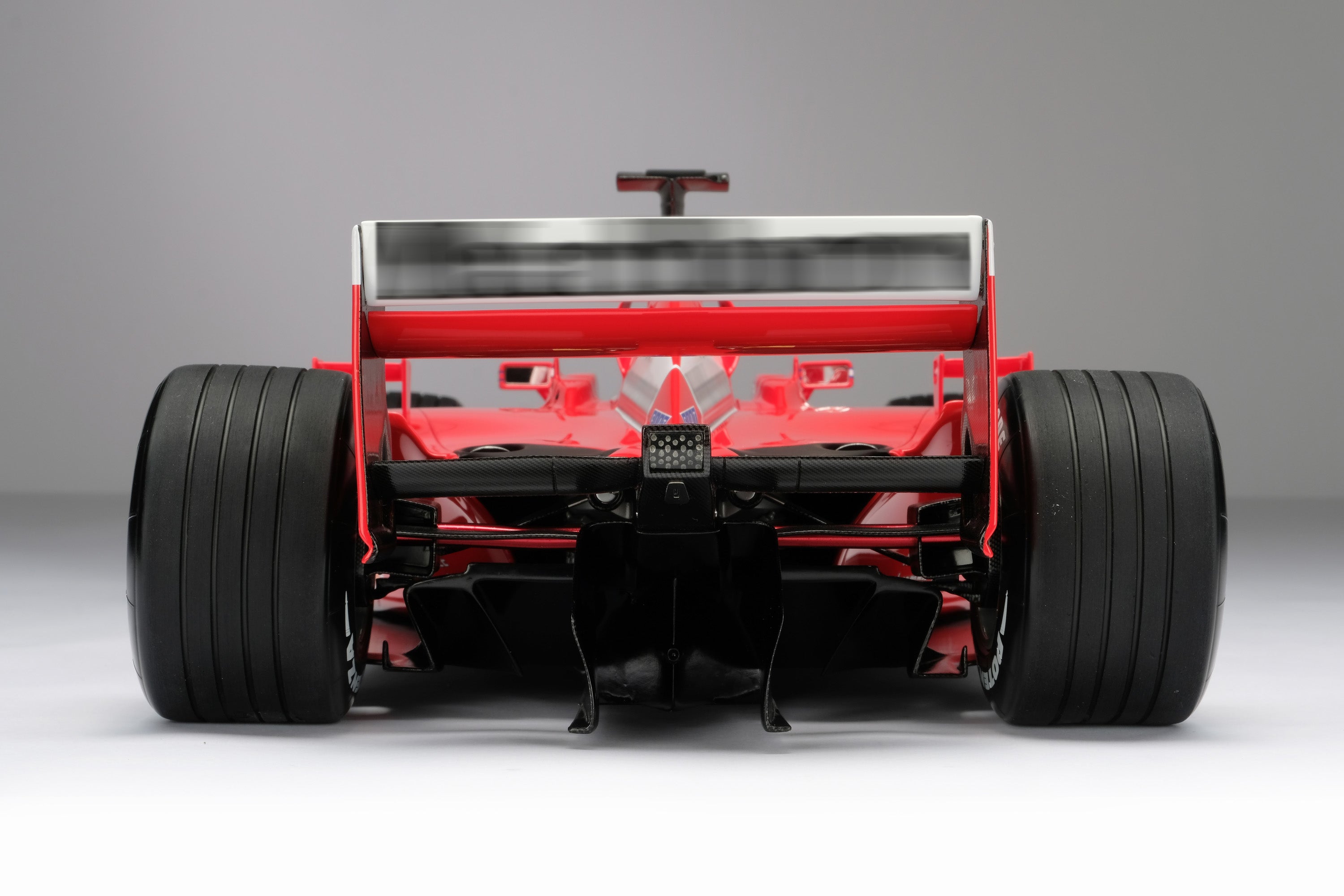 Amalgam 1:8 scale Ferrari F2001 #1 Schumacher World Champion
