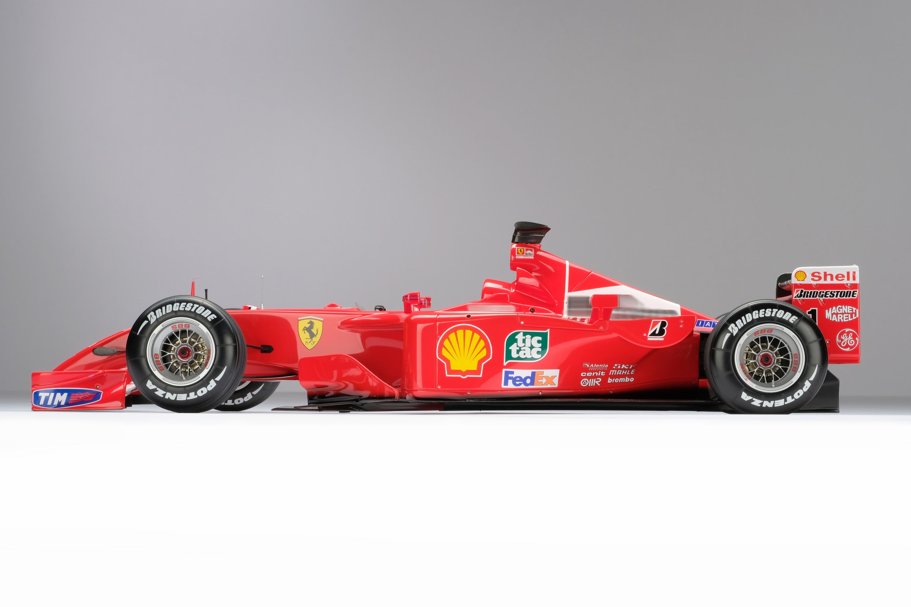 Amalgam 1:8 scale Ferrari F2001 #1 Schumacher World Champion