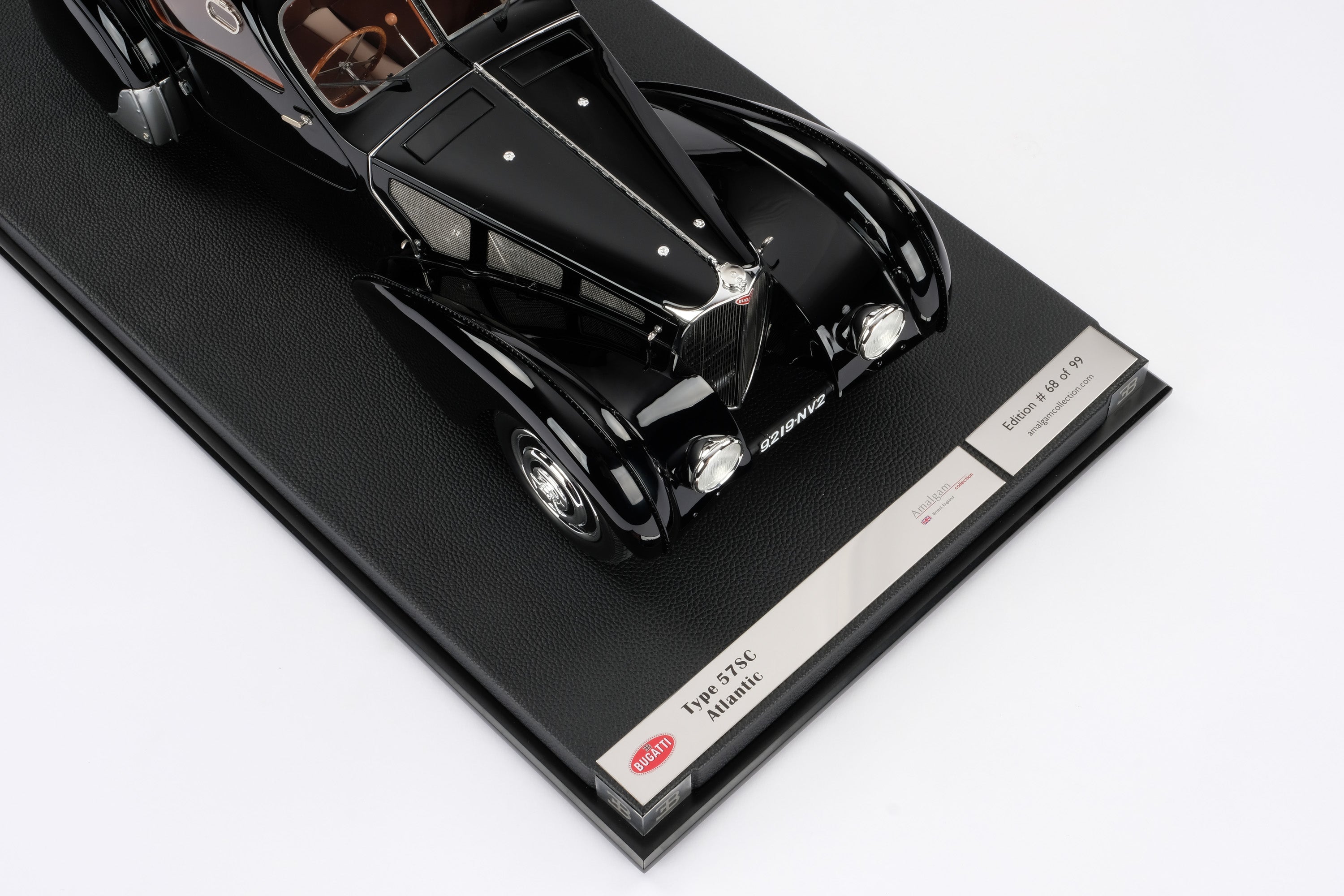 Amalgam 1:8 scale Bugatti 57SC