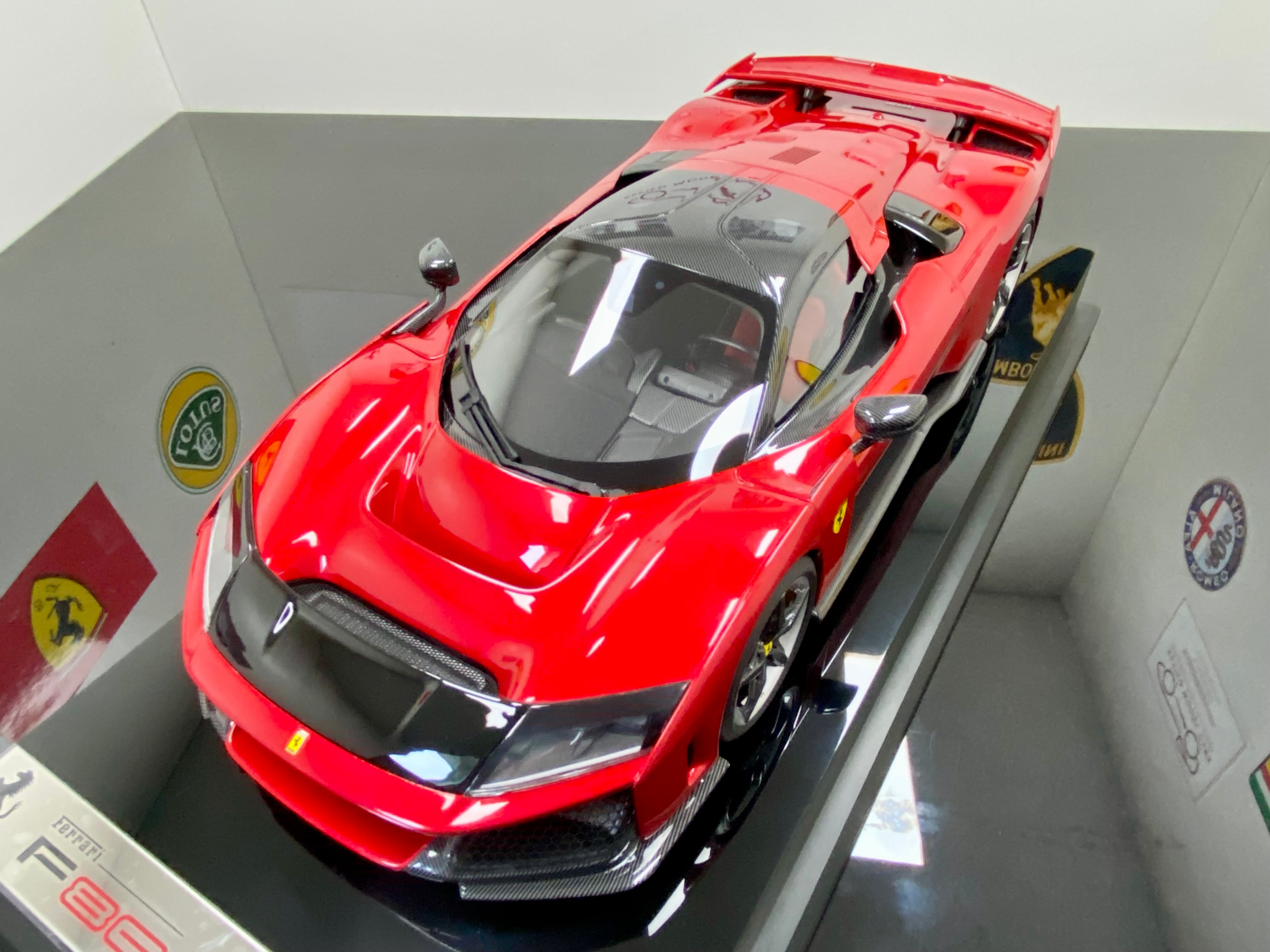 Amalgam Ferrari F80 1:18 scale