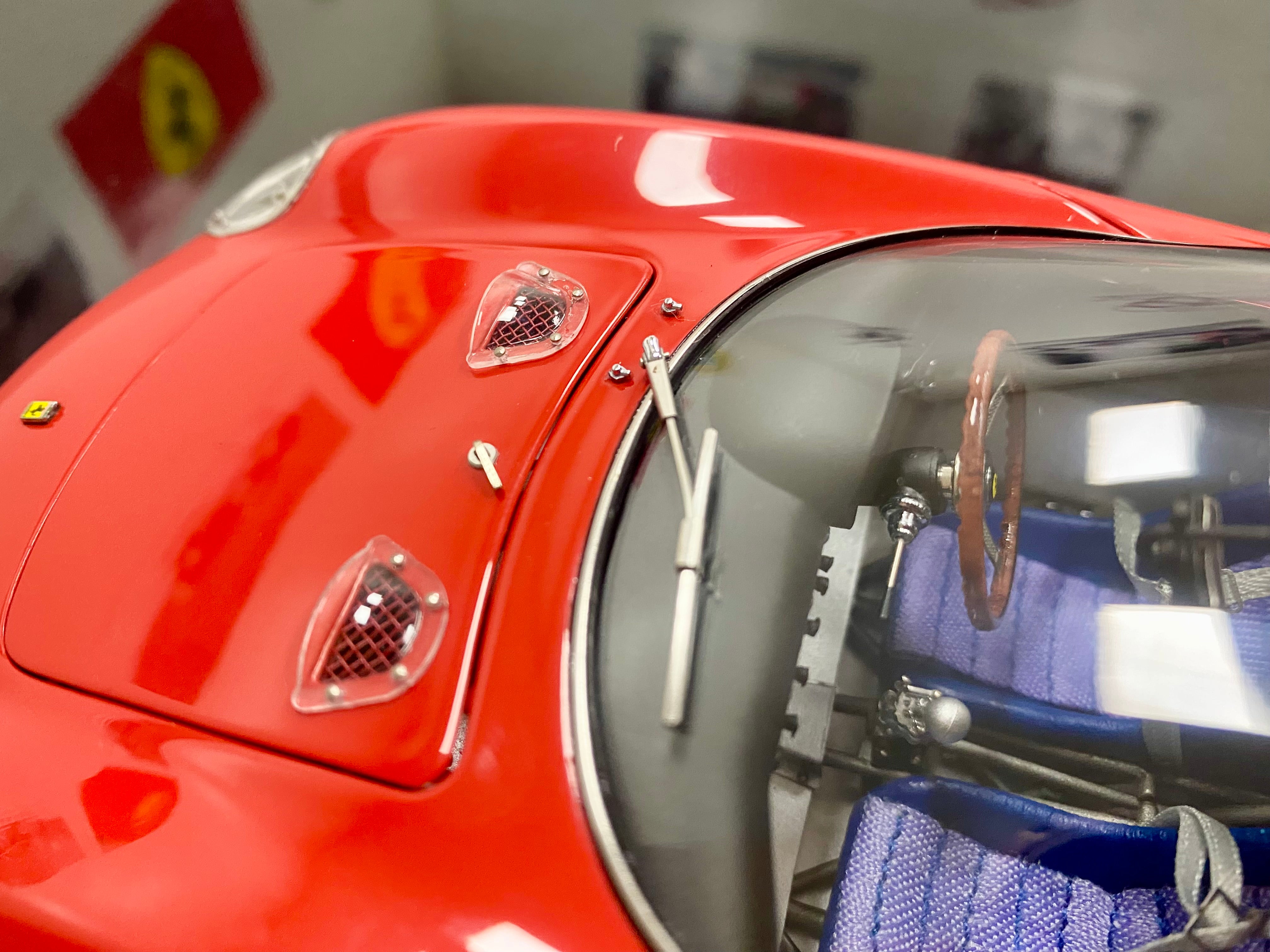 IN STOCK! CMC 1:18 scale Ferrari 250 LM M268 Winner Monza 1964 #31