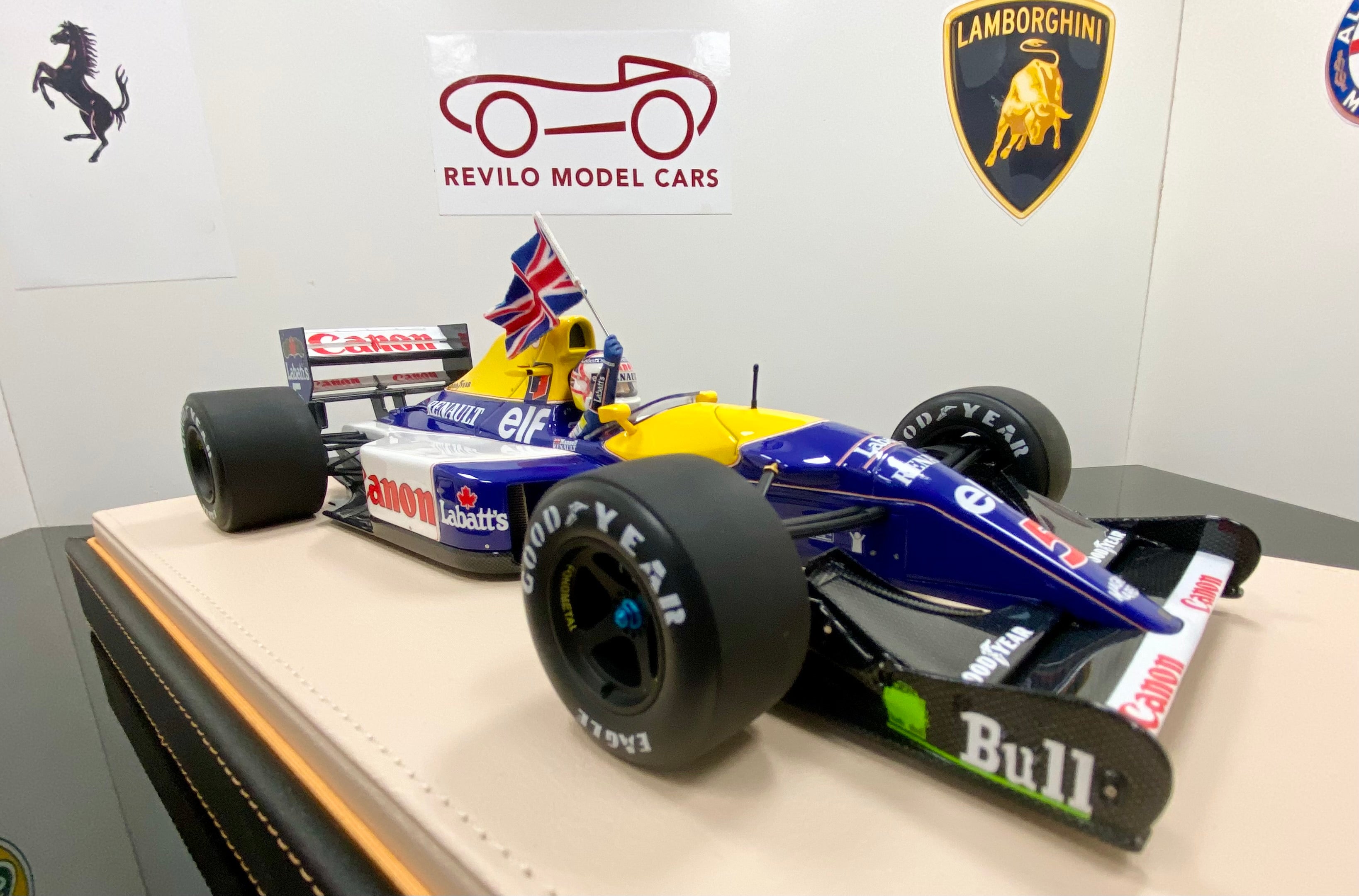 1:18 scale Williams FW14/B winner British Grand Prix 1992 Mansell