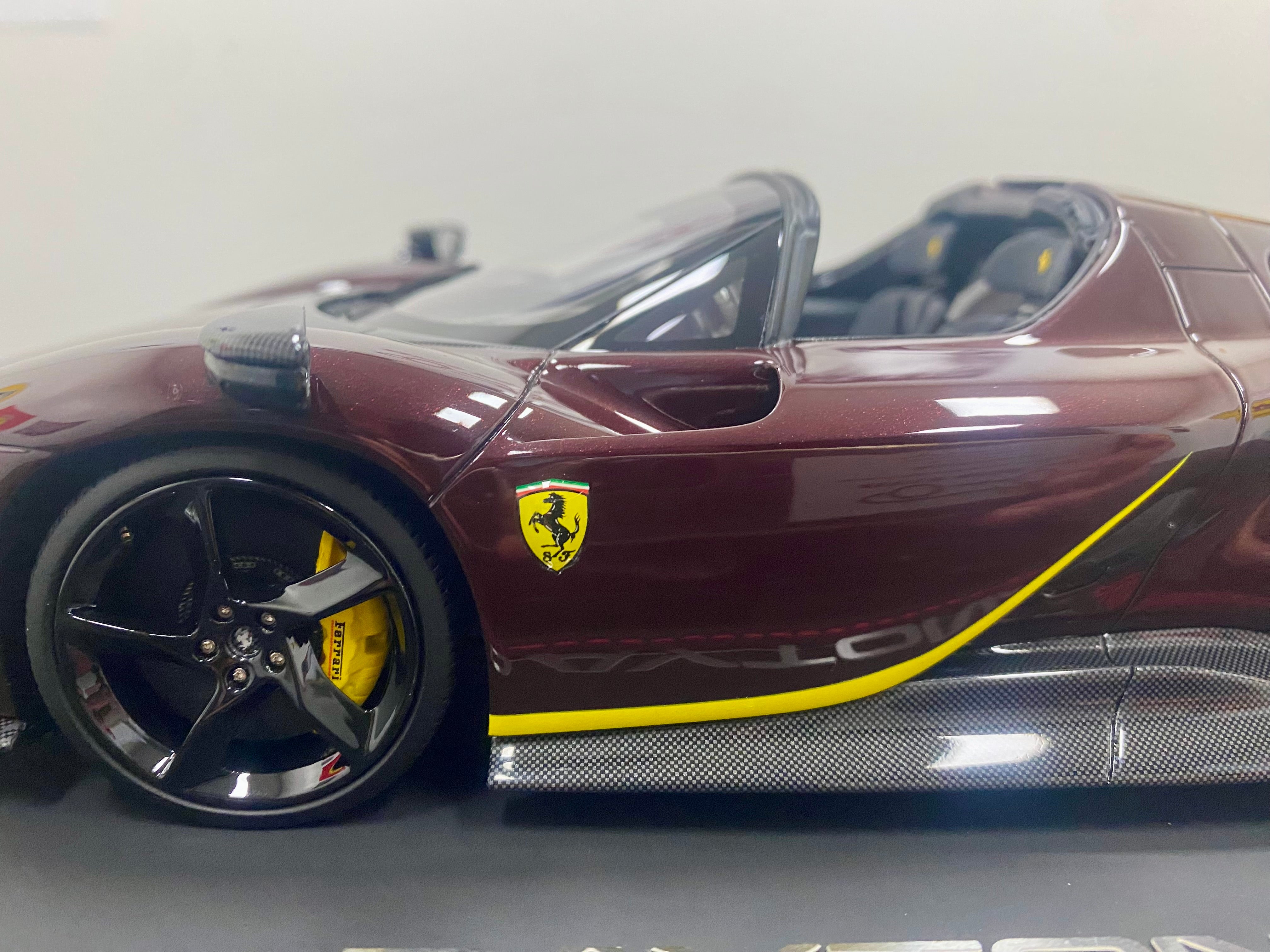 BBR 1:18 scale Ferrari Daytona SP3 Ruby Red Spider