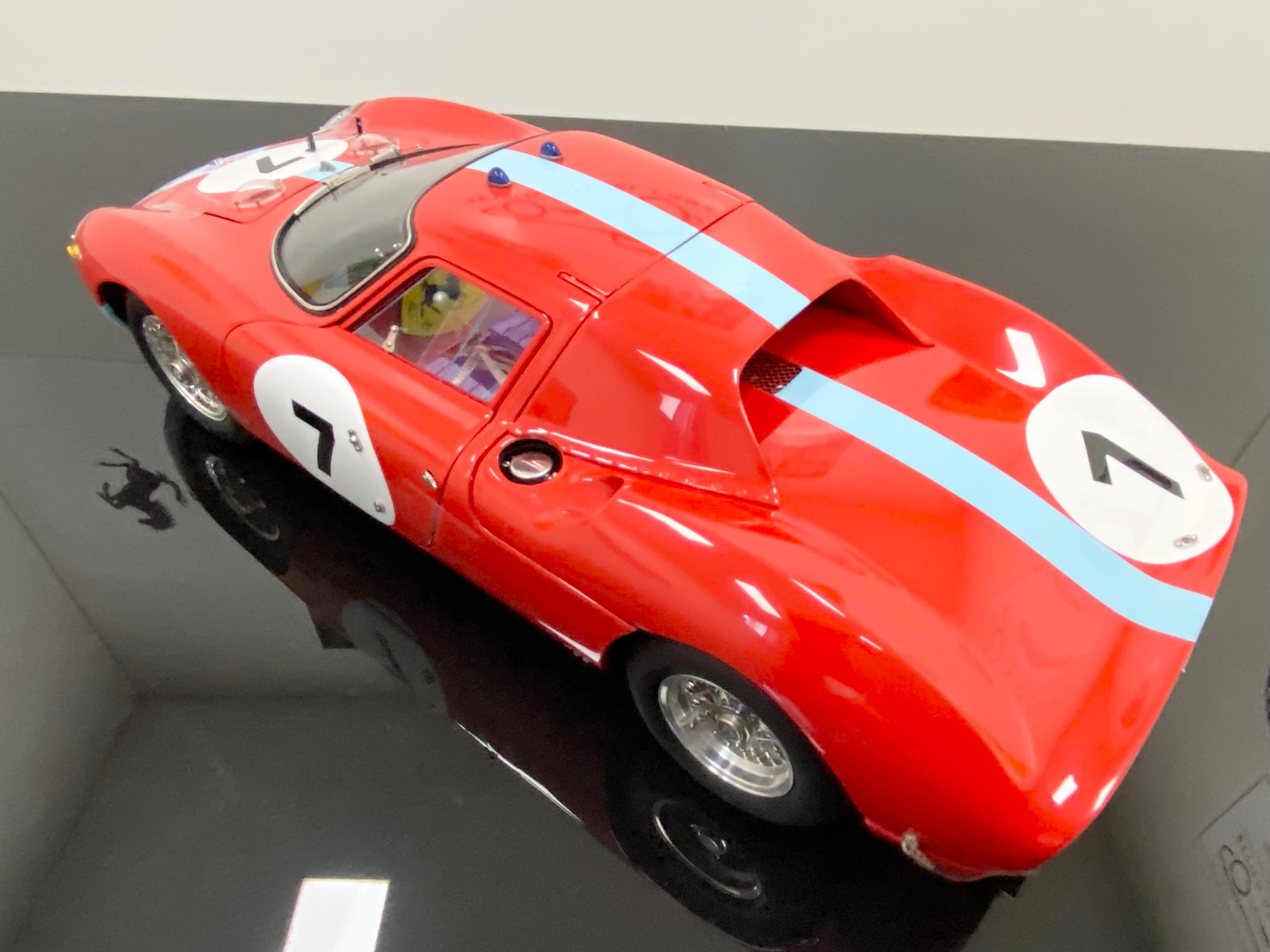 CMC 1:18 scale Ferrari 250 LM M261 winner Reims 12 hr 1964 #7