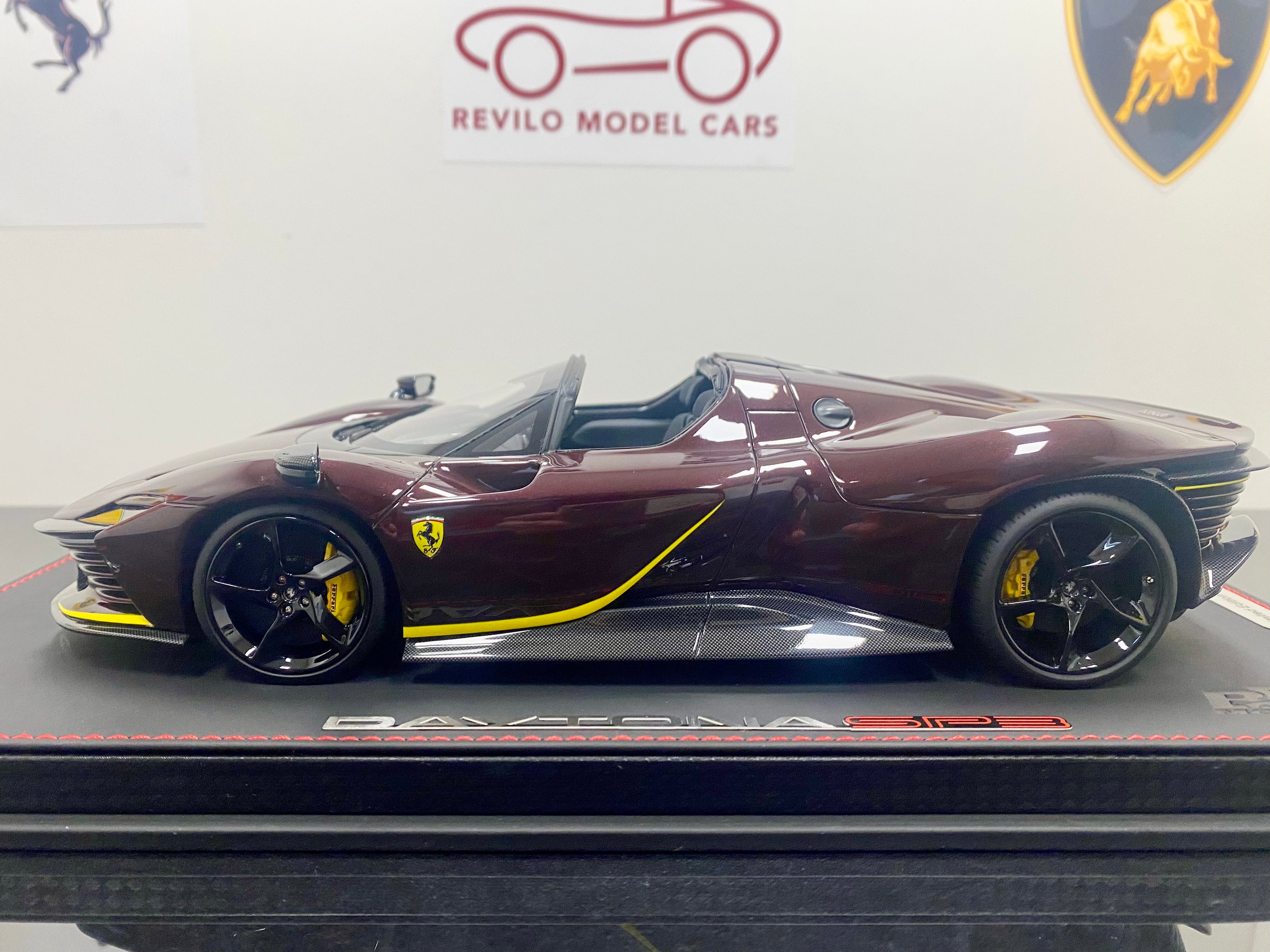 BBR 1:18 scale Ferrari Daytona SP3 Ruby Red Spider