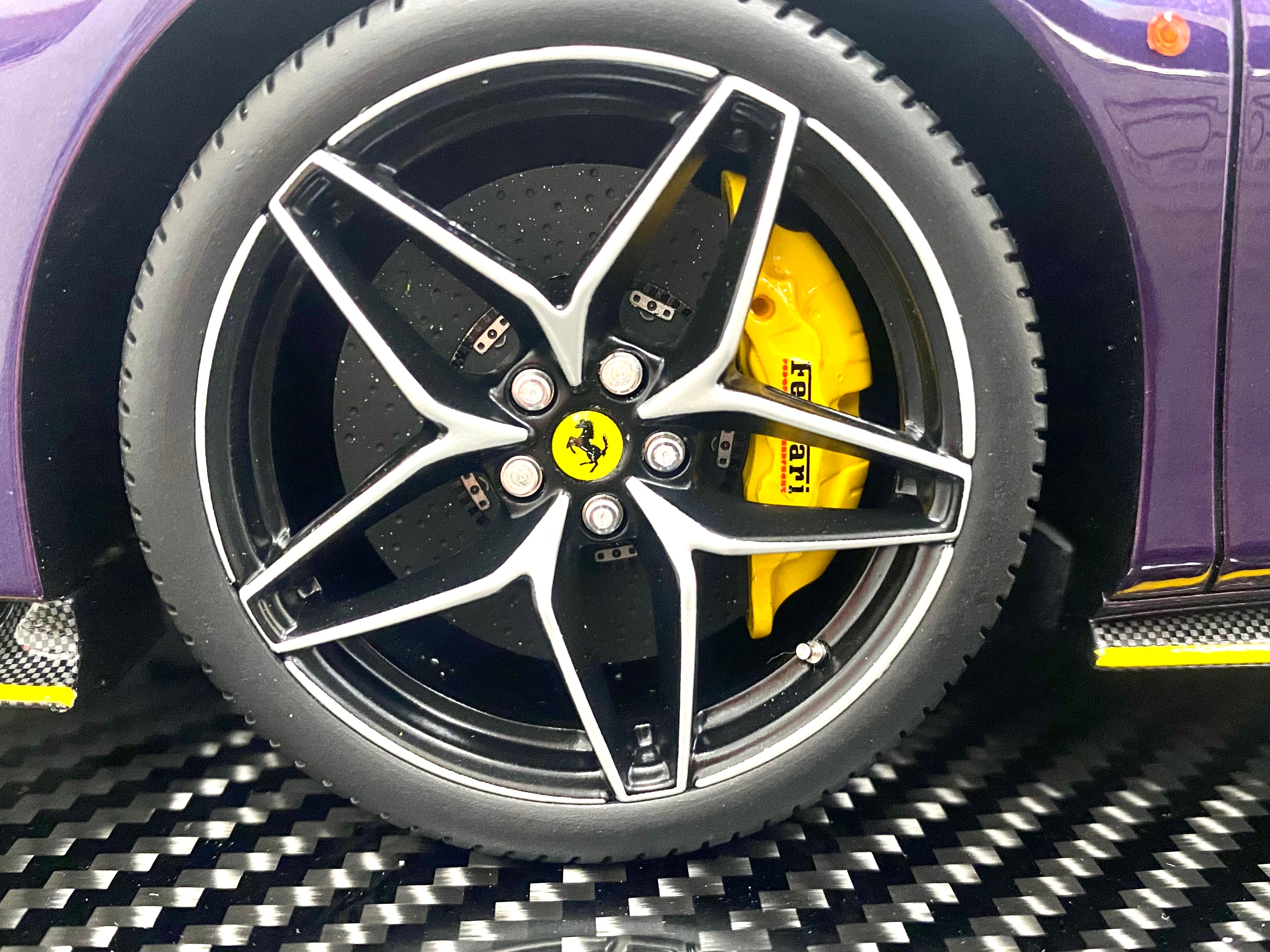BBR Ferrari 488 Pista Spider 1:12 scale Viola Vio