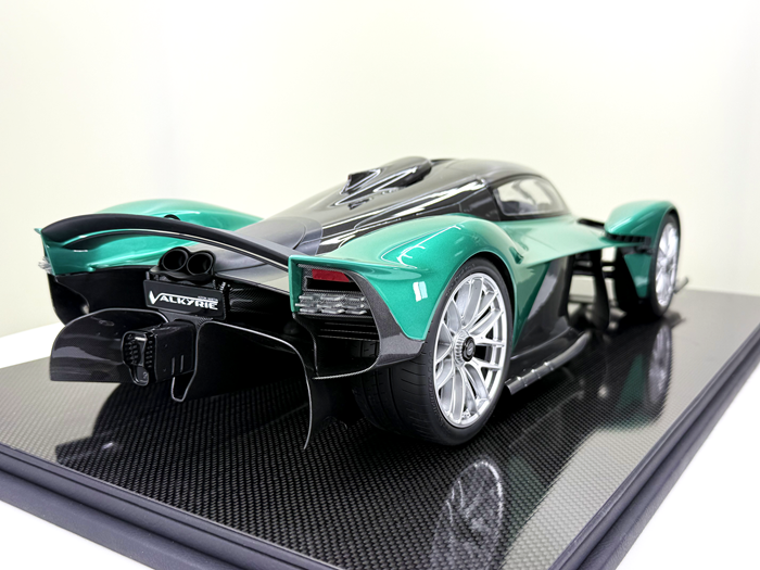 1:8 scale Aston Martin Valkyrie Green by Frontiart