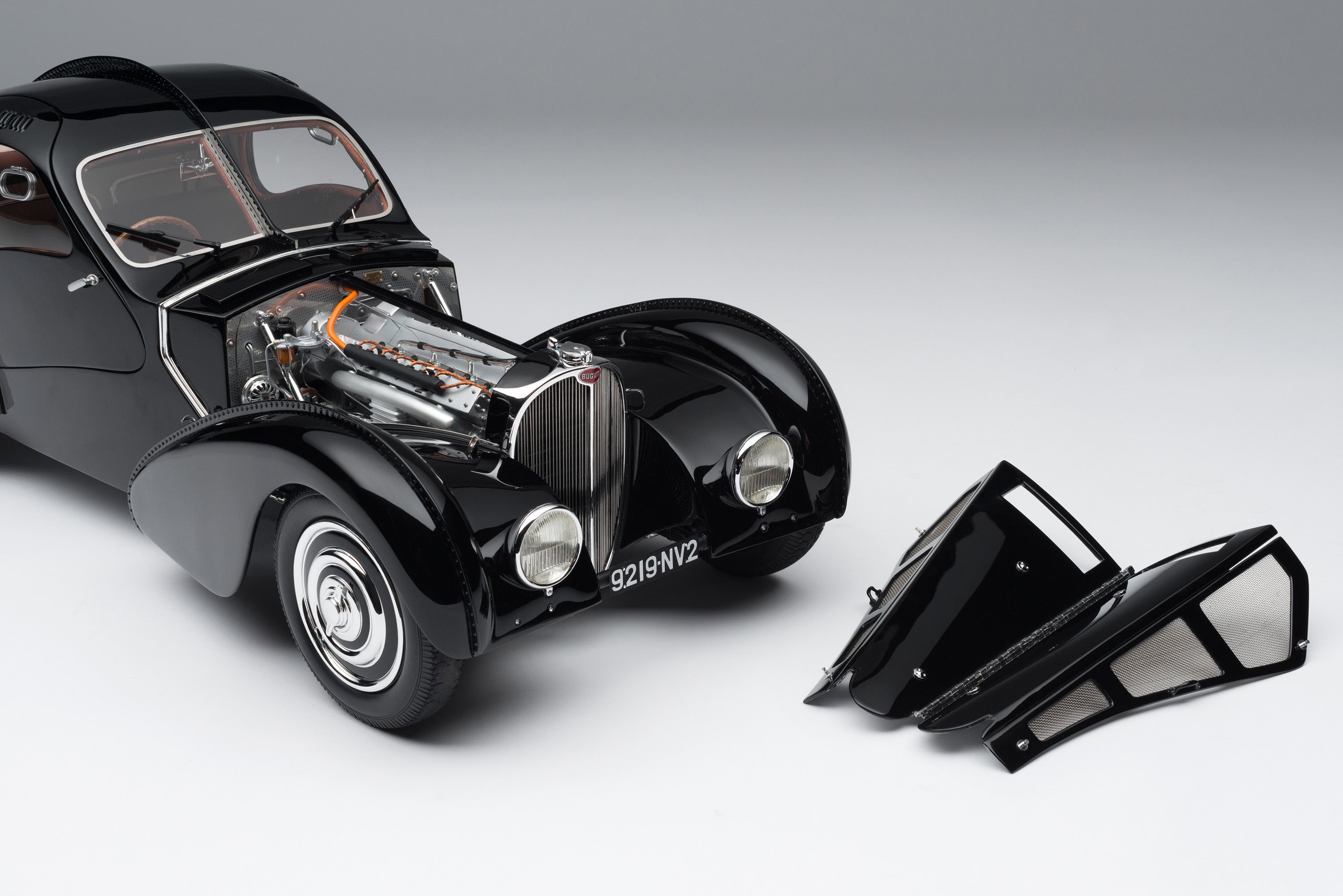 Amalgam 1:8 scale Bugatti 57SC