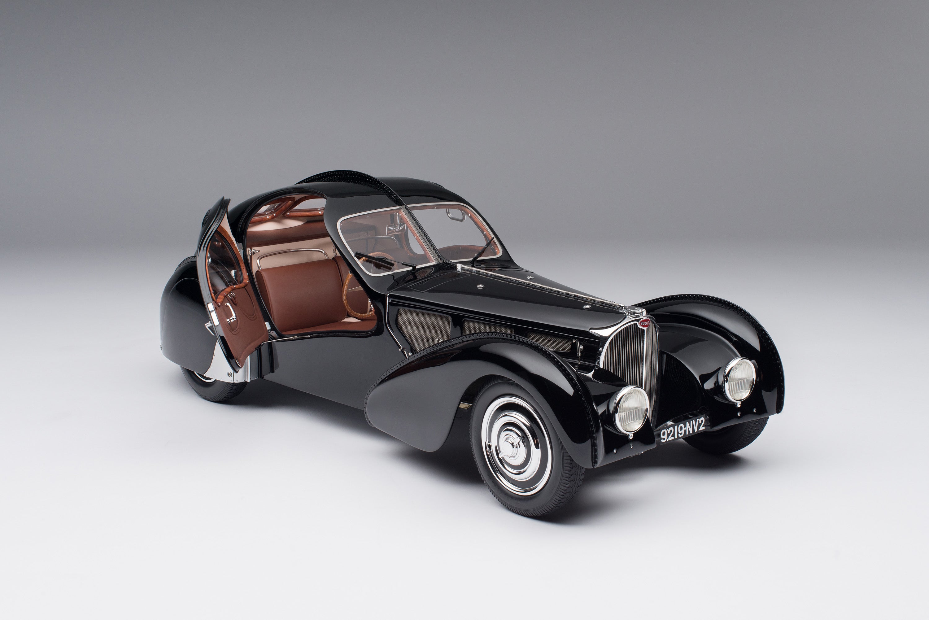 Amalgam 1:8 scale Bugatti 57SC