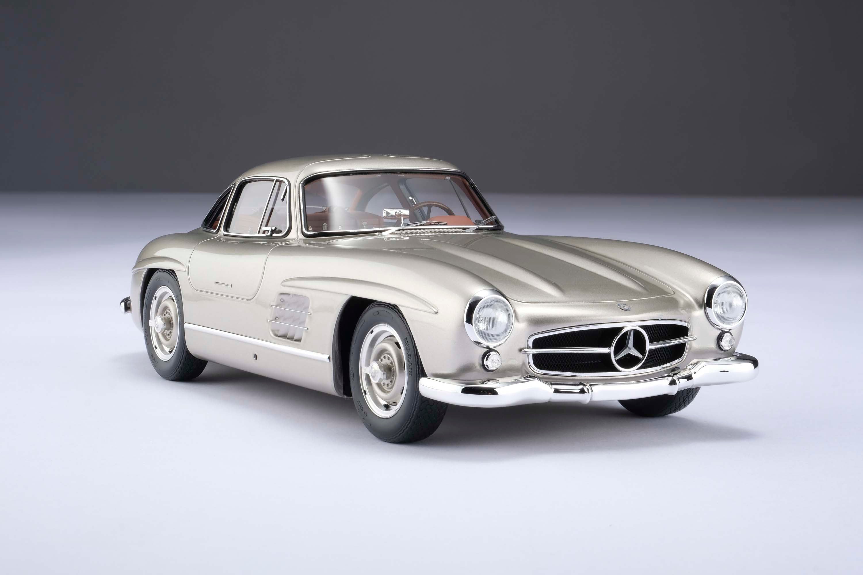 Amalgam 1:18 Mercedes 300 SL Gullwing
