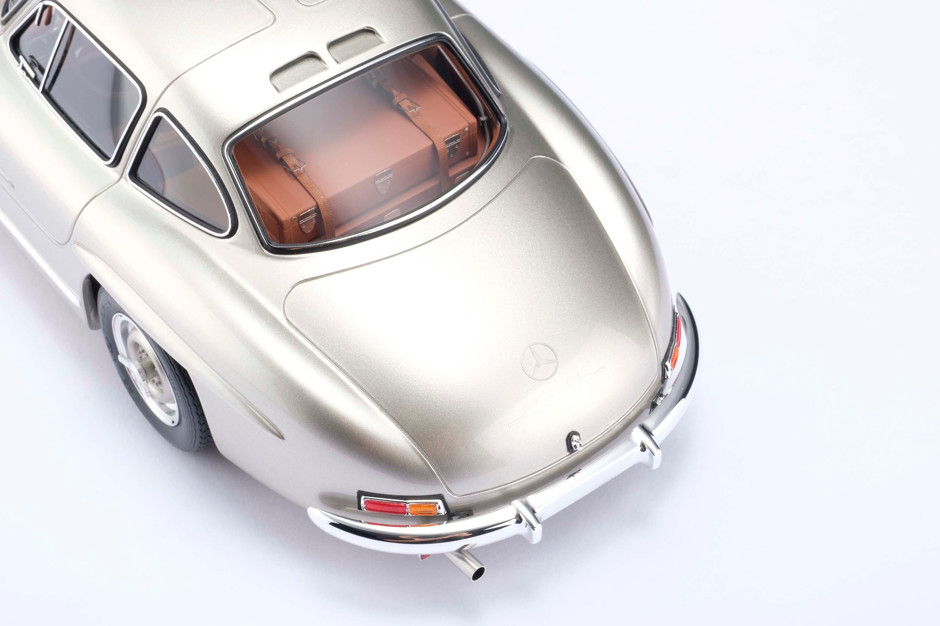 Amalgam 1:18 Mercedes 300 SL Gullwing