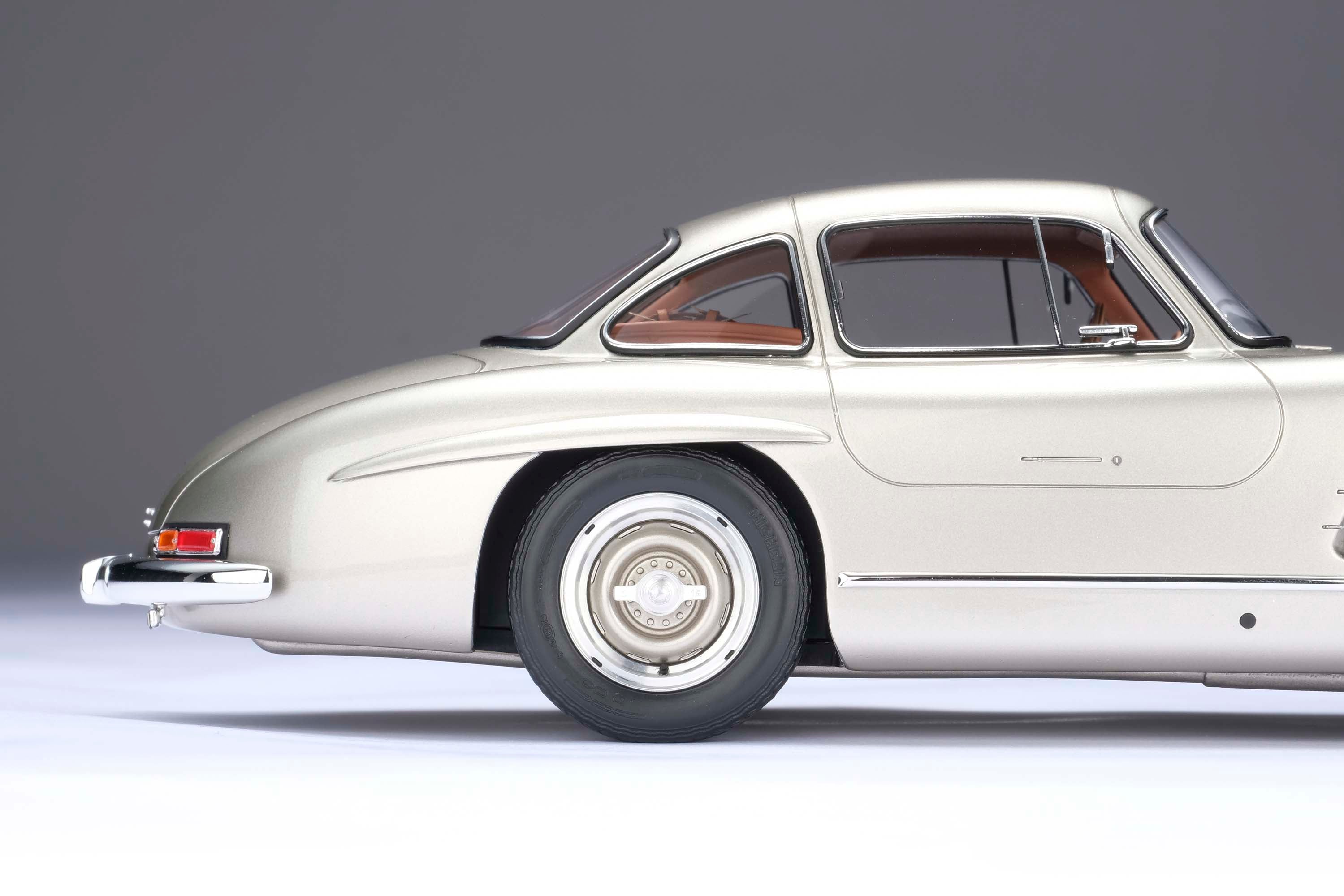 Amalgam 1:18 Mercedes 300 SL Gullwing