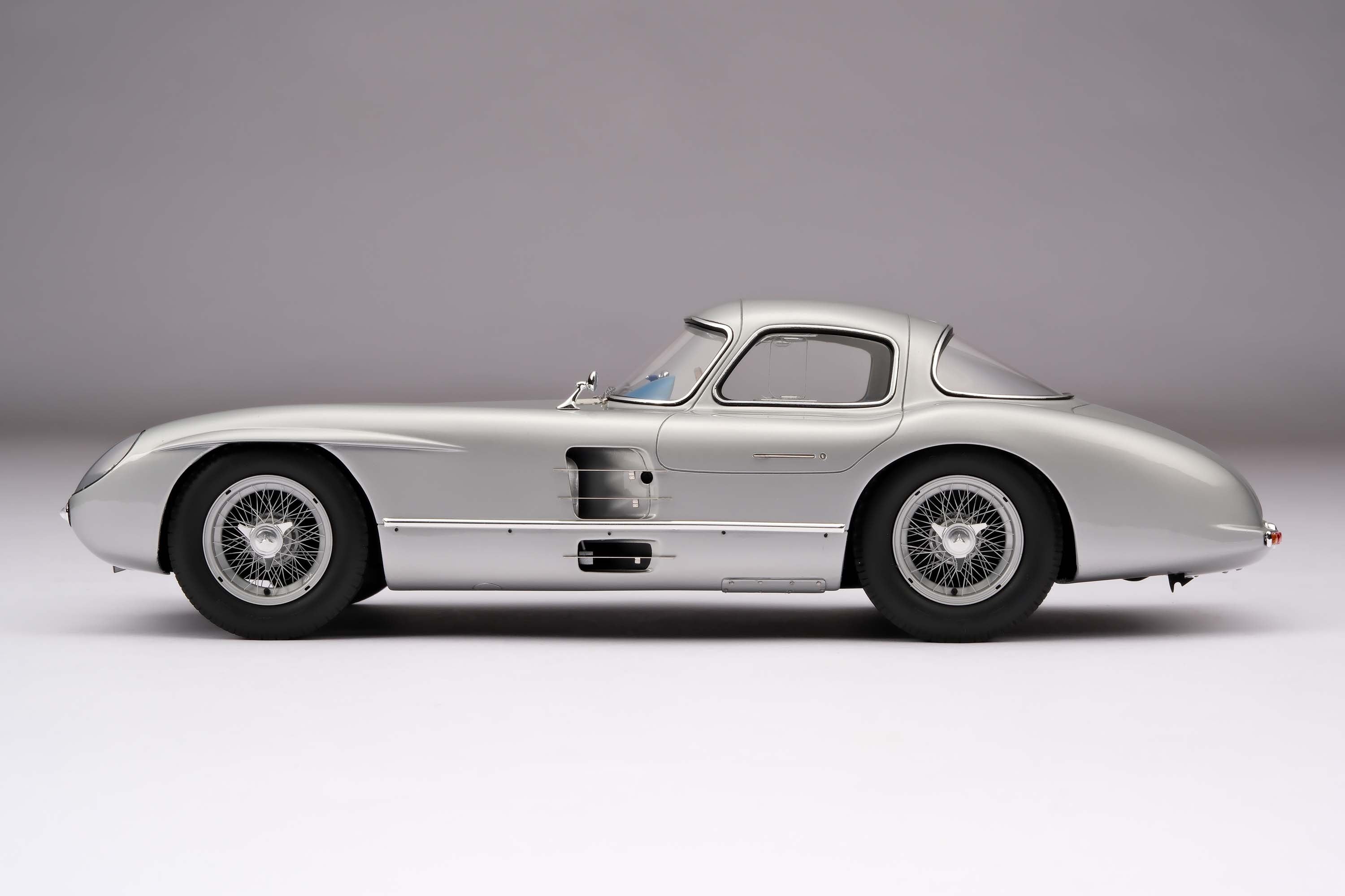 Amalgam 1:18 Mercedes 300 SLR Uhlenhaut coupe