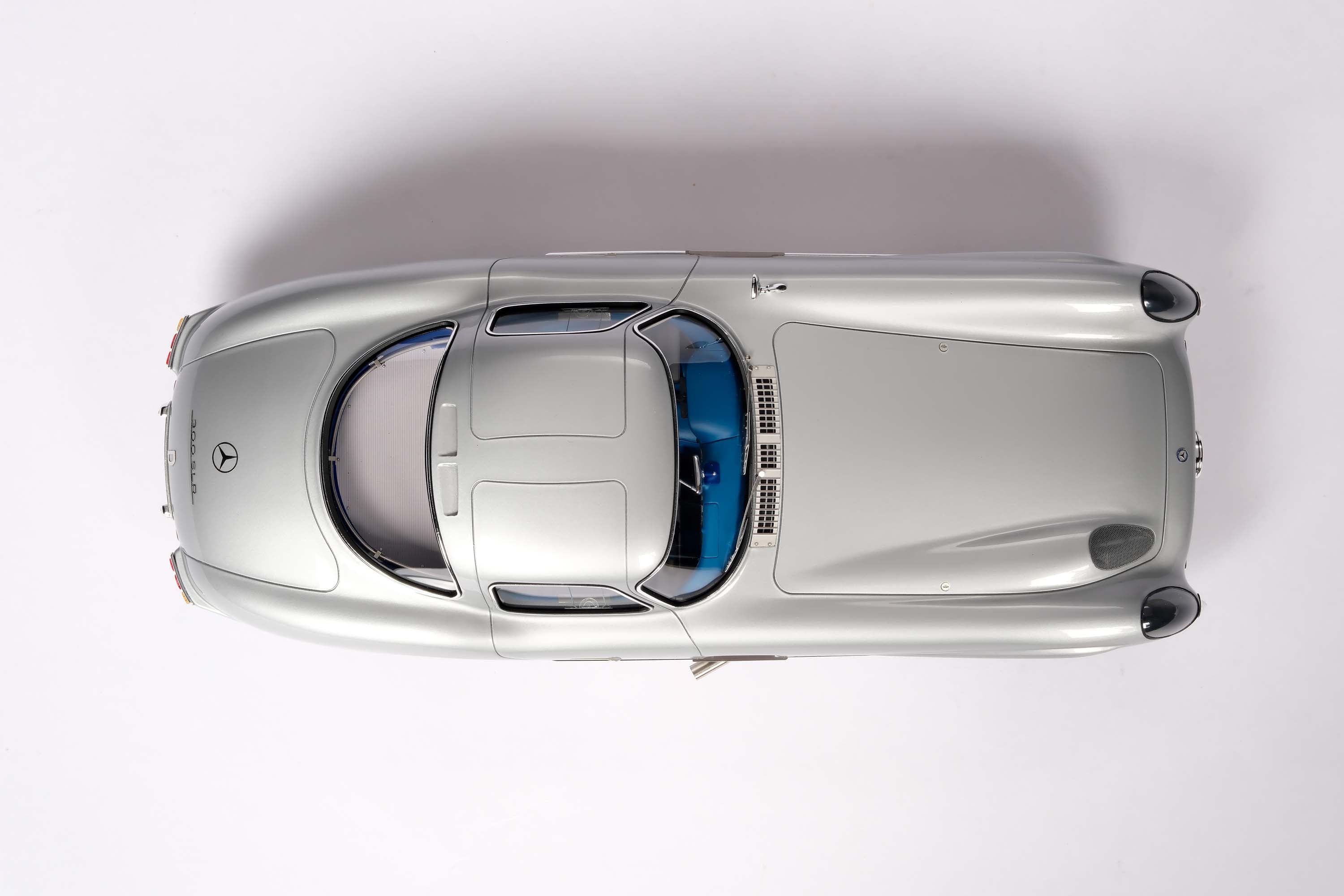 Amalgam 1:18 Mercedes 300 SLR Uhlenhaut coupe