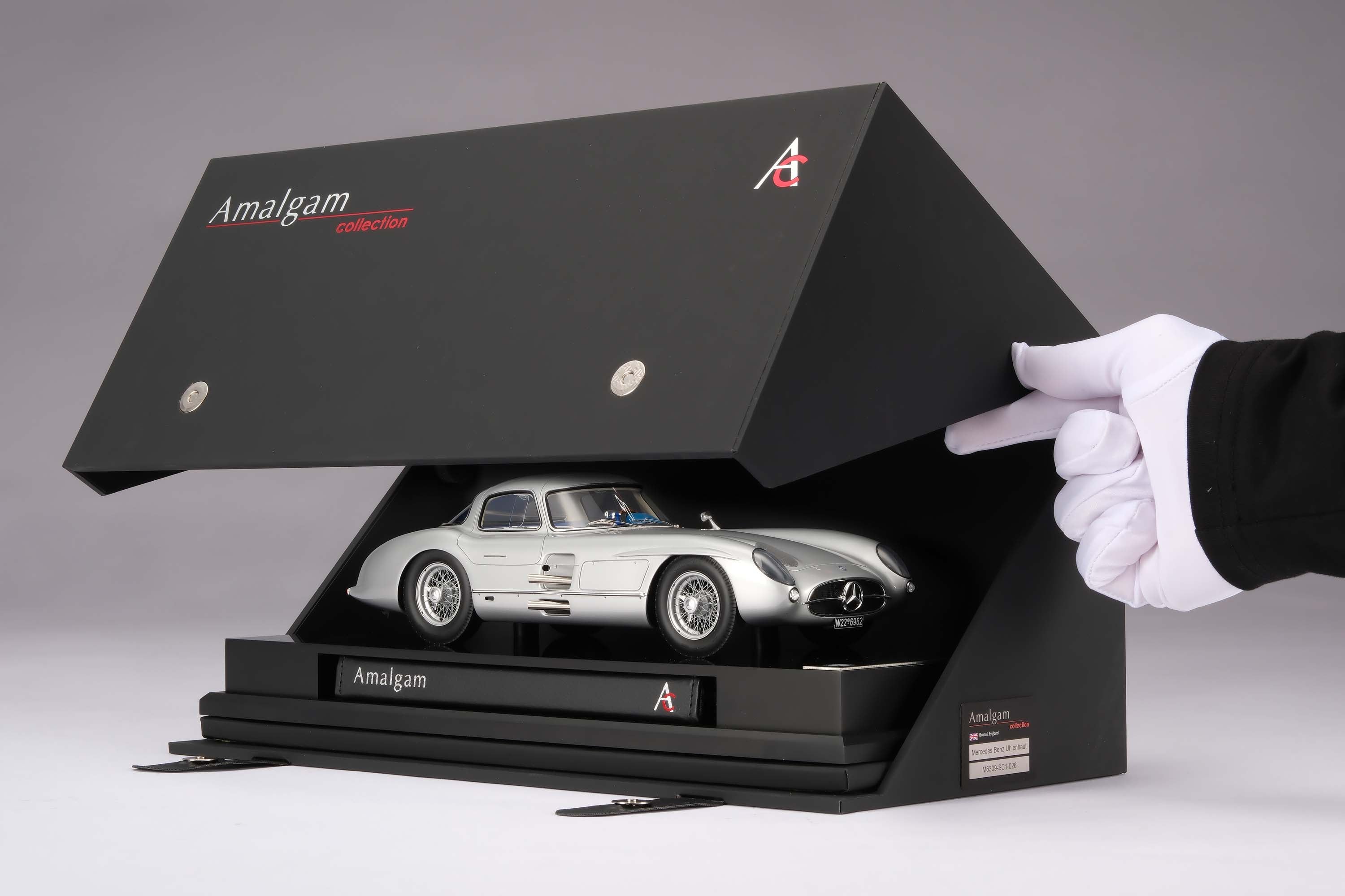 Amalgam 1:18 Mercedes 300 SLR Uhlenhaut coupe