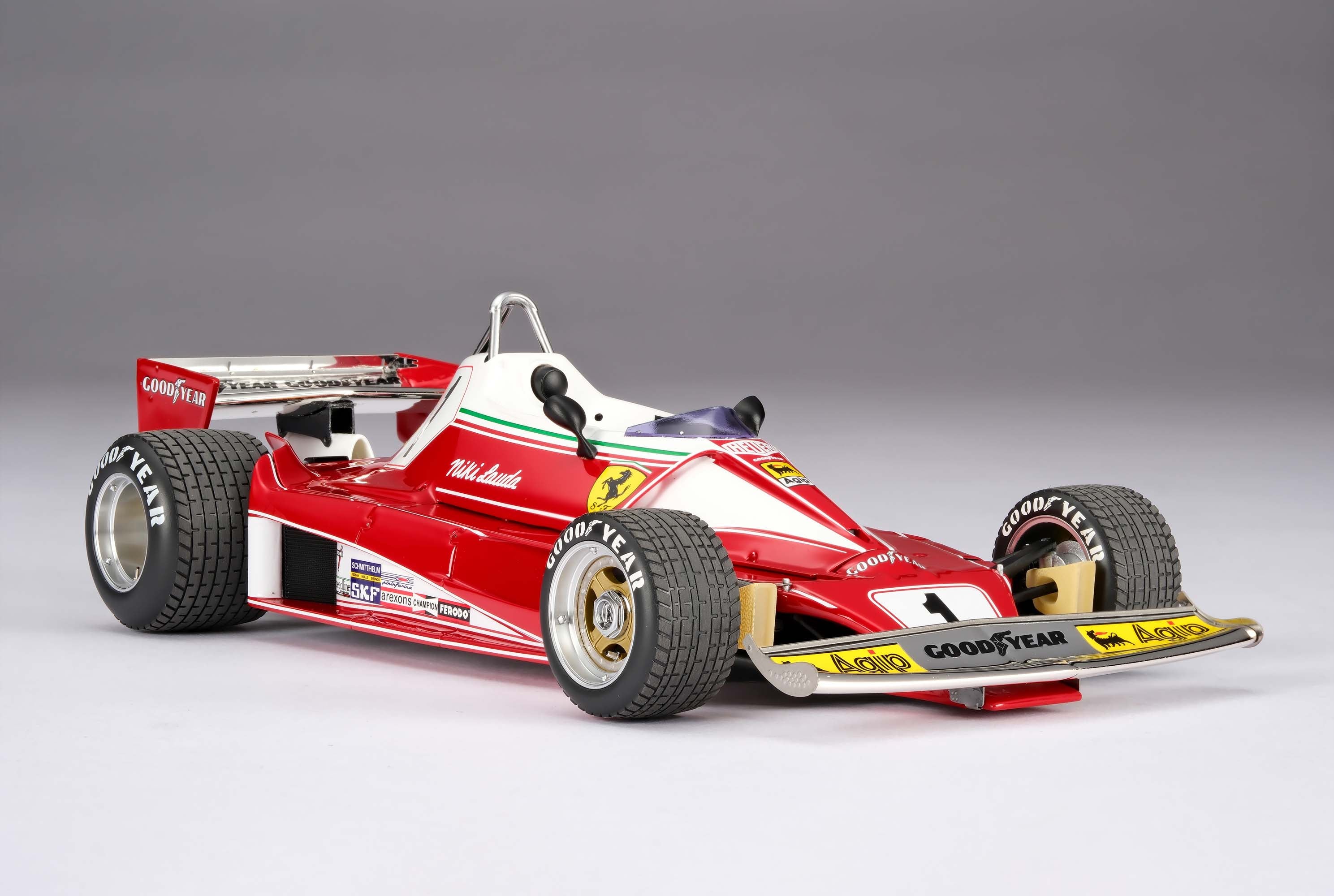 Amalgam 1:18 scale 1976 Ferrari 312 T2 Niki Lauda