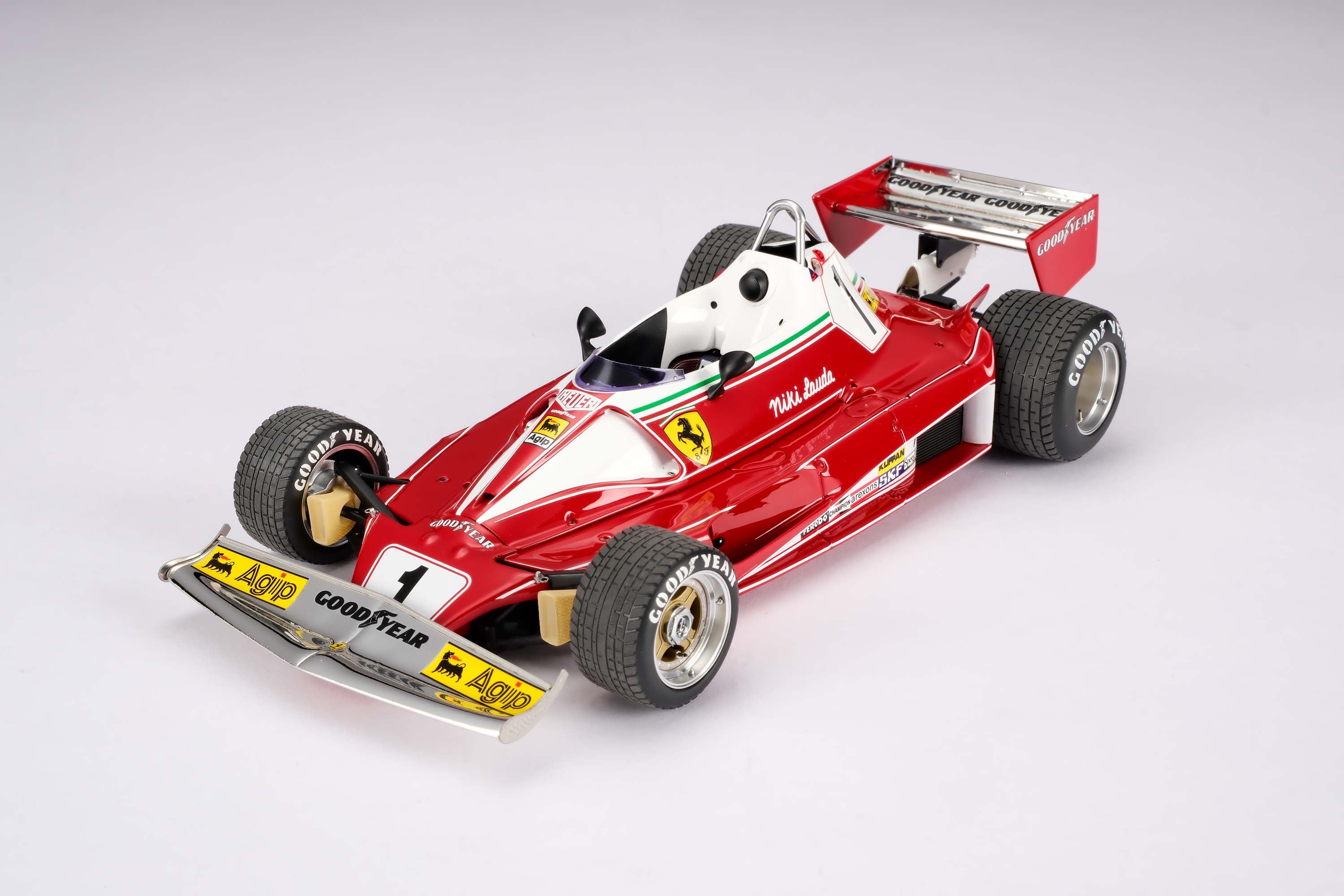 Amalgam 1:18 scale 1976 Ferrari 312 T2 Niki Lauda