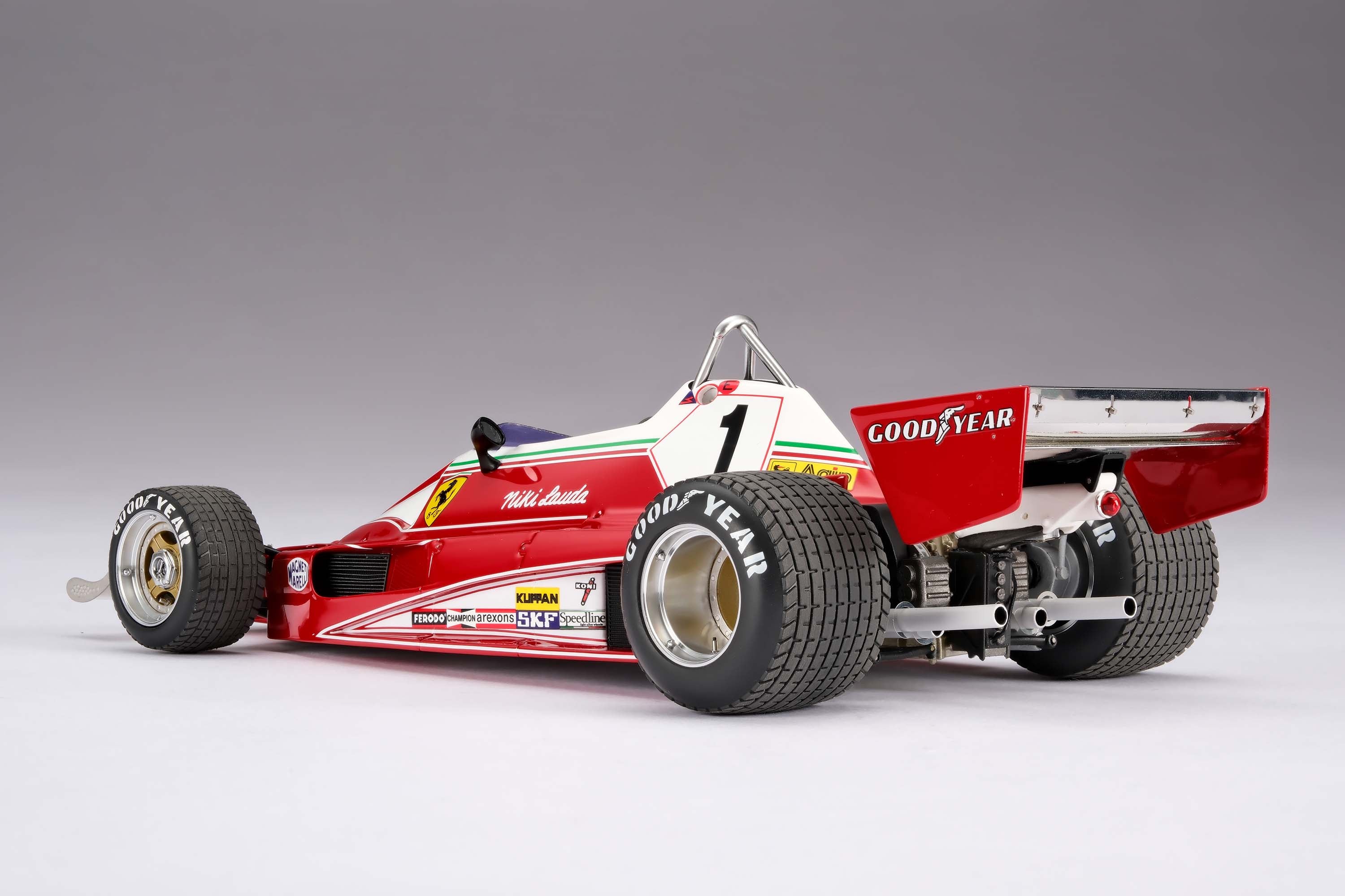 Amalgam 1:18 scale 1976 Ferrari 312 T2 Niki Lauda