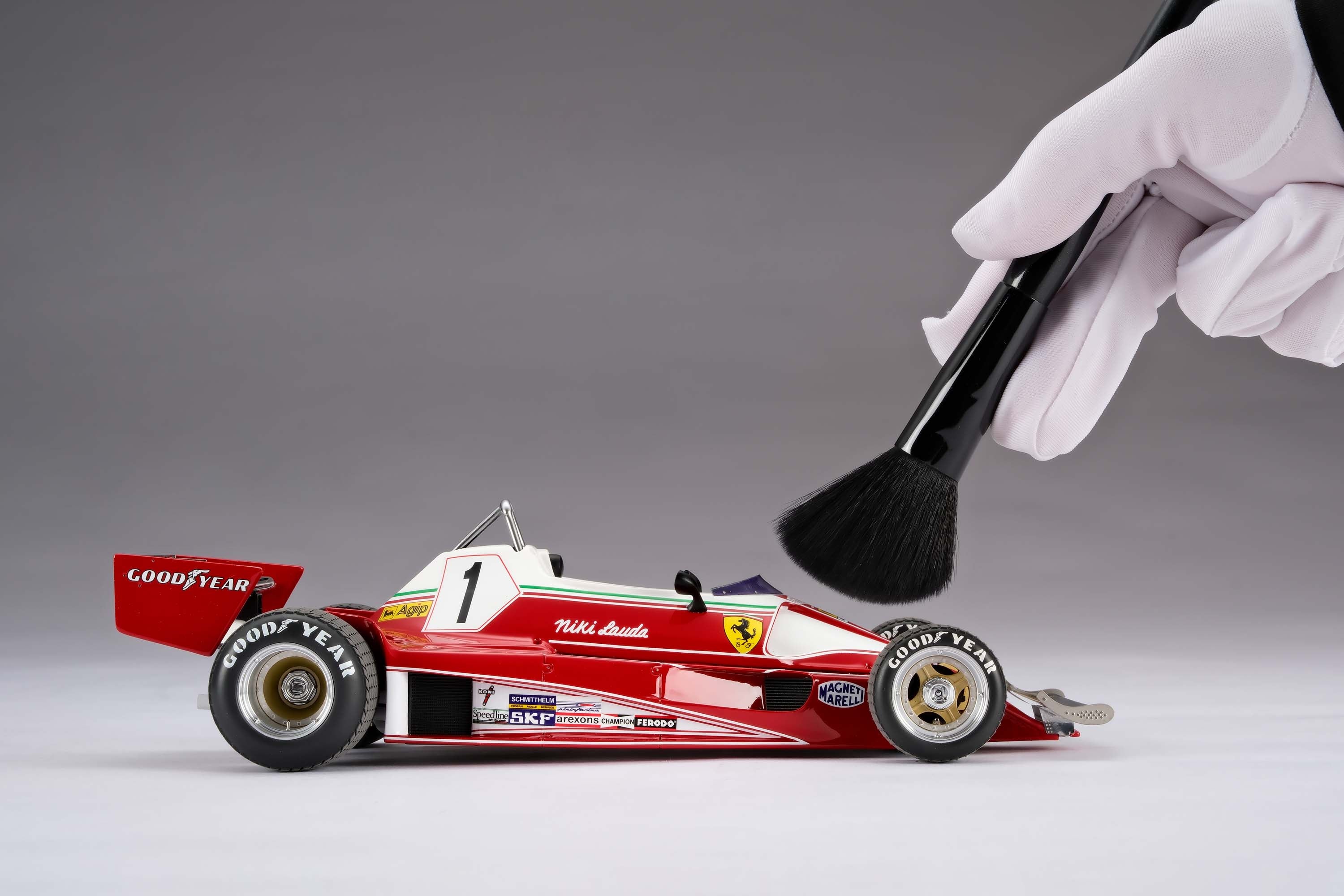 Amalgam 1:18 scale 1976 Ferrari 312 T2 Niki Lauda
