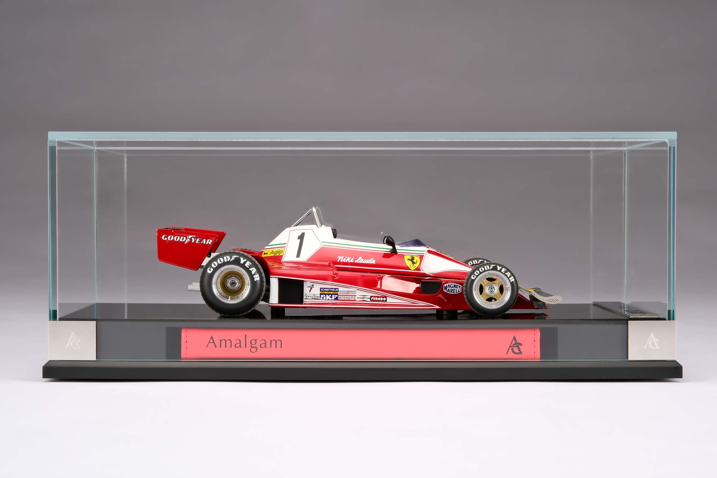 Amalgam 1:18 scale 1976 Ferrari 312 T2 Niki Lauda