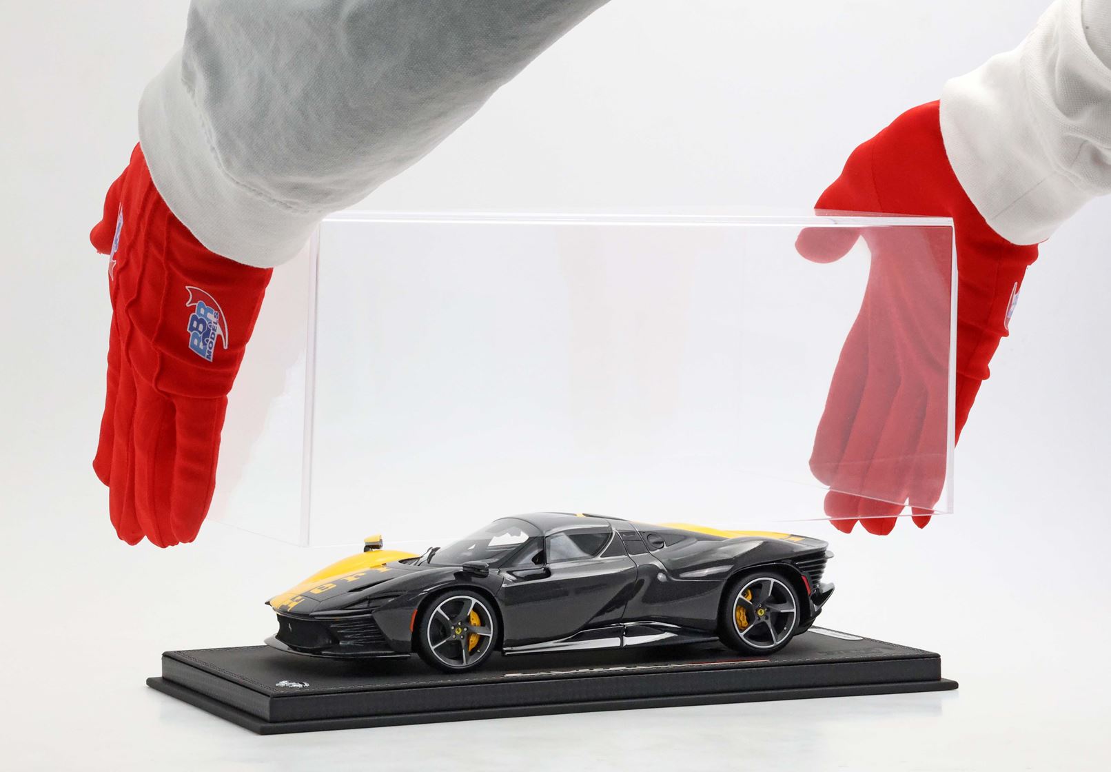 BBR 1:18 scale Ferrari Daytona SP3 Taylor Made 599+1 yellow/black